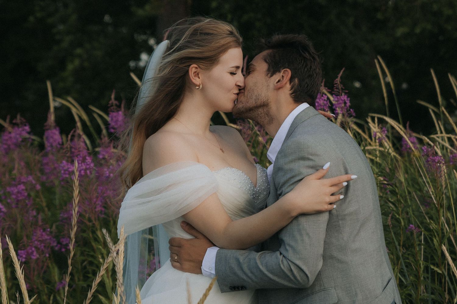 pulmafotograaf, pulmafotograaf tallinnas, fotograaf tallinnas, pildistamine Tartus, eesti fotograafid