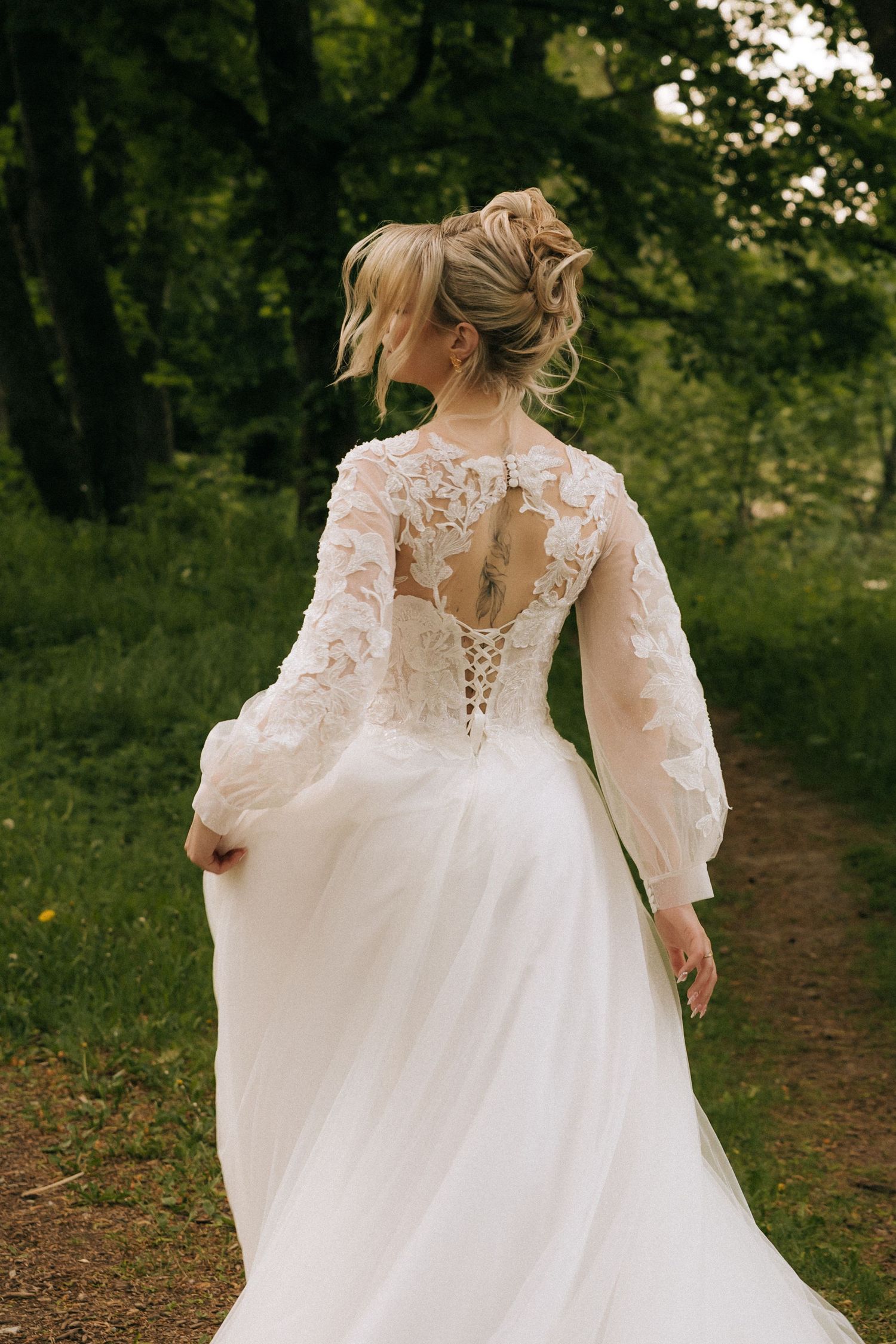 Romantic and emotional wedding photography capturing timeless love stories across Europe on digital and 35mm film.