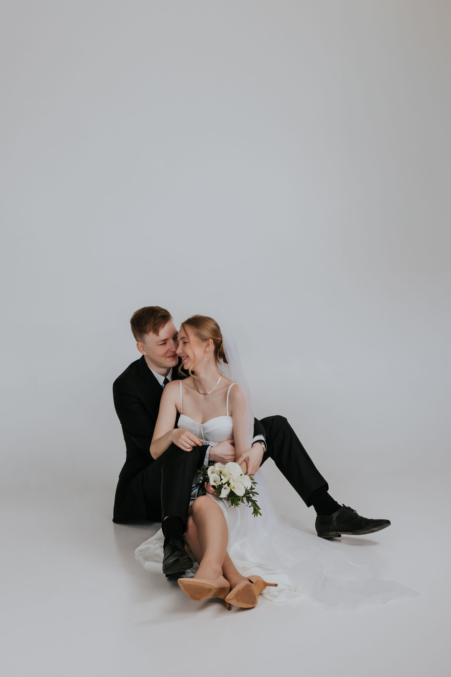 pulmafotograaf, fotograaf tallinnas, ilupildid stuudios, fotograaf eestis, eesti fotograafid, eesti pulmafotograafid