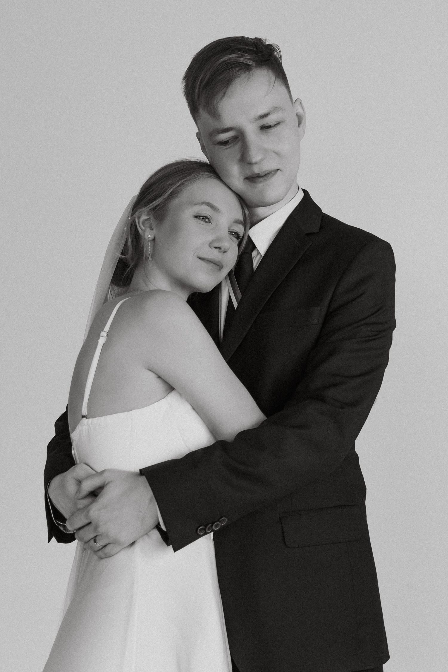 pulmafotograaf, fotograaf tallinnas, ilupildid stuudios, fotograaf eestis, eesti fotograafid, eesti pulmafotograafid