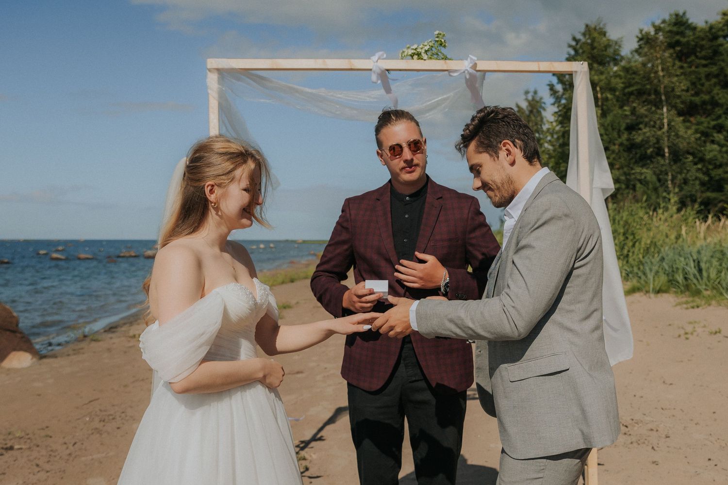 pulmafotograaf, pulmafotograaf tallinnas, fotograaf tallinnas, pildistamine Tartus, eesti fotograafid