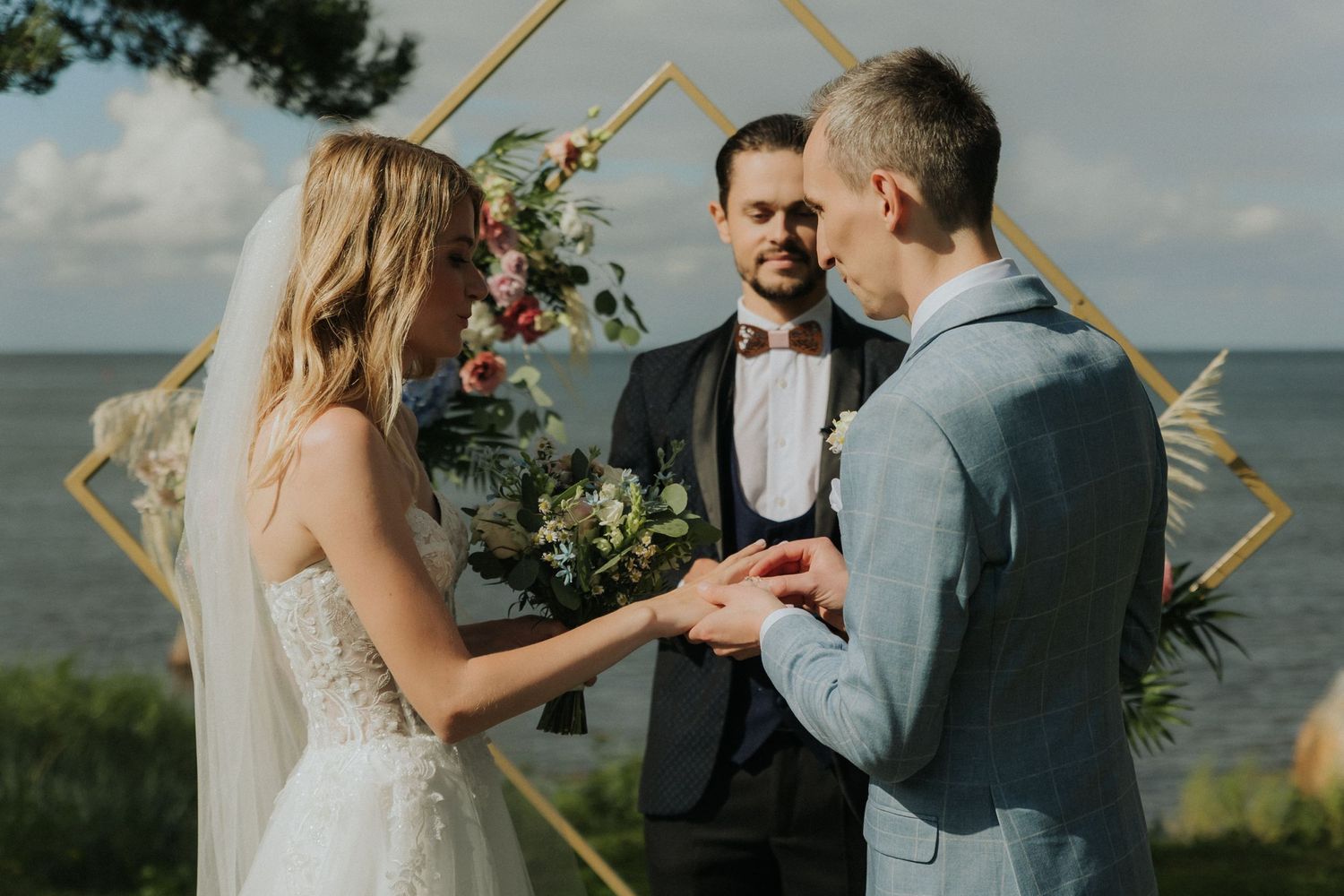 pulmafotograaf, pulmafotograaf tallinnas, fotograaf tallinnas, pildistamine Tartus, eesti fotograafid