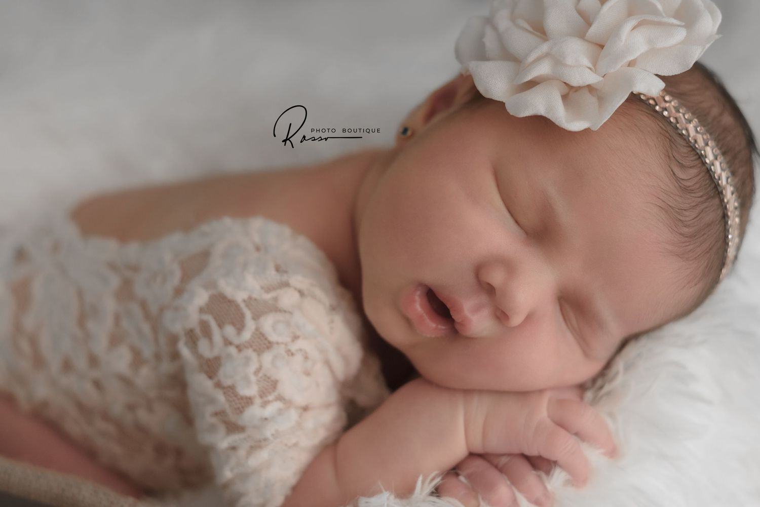 Newborn
New baby
five day old
natural light