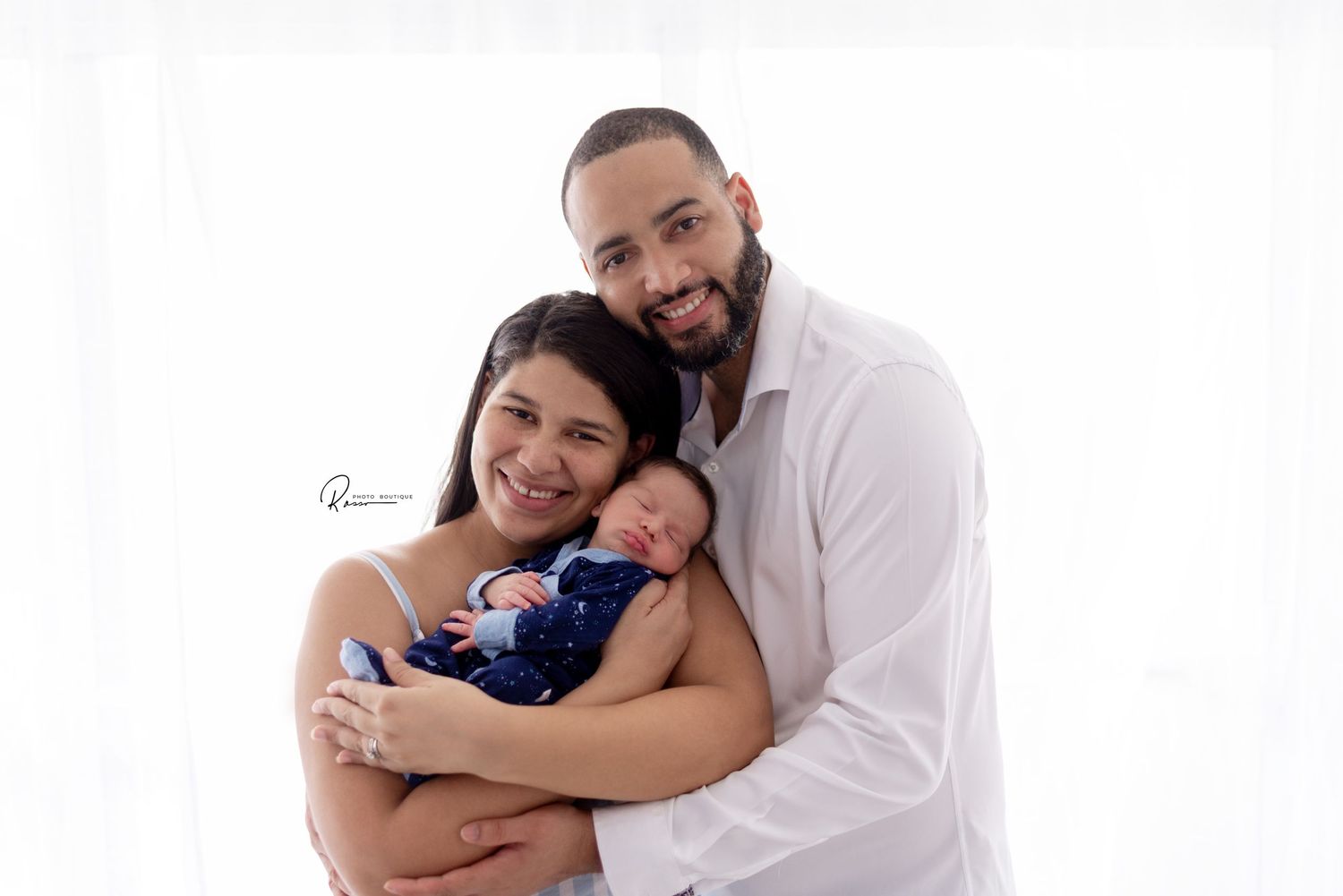 Motherhood 
Children
Childhood 
Natural light
Photography 
Portrail 
Family