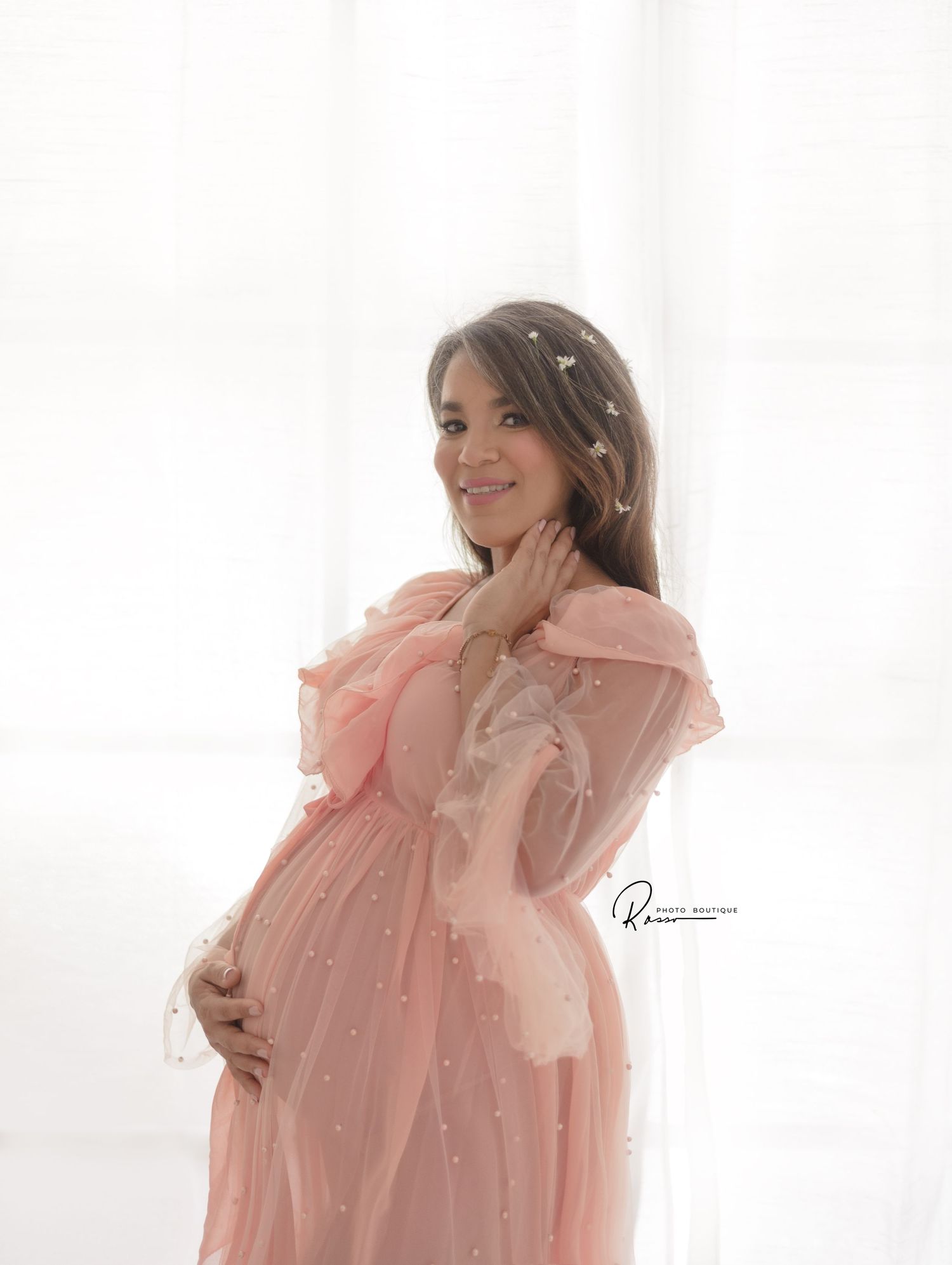Pregnancy
Motherhood 
Children
Childhood 
Natural light
Photography