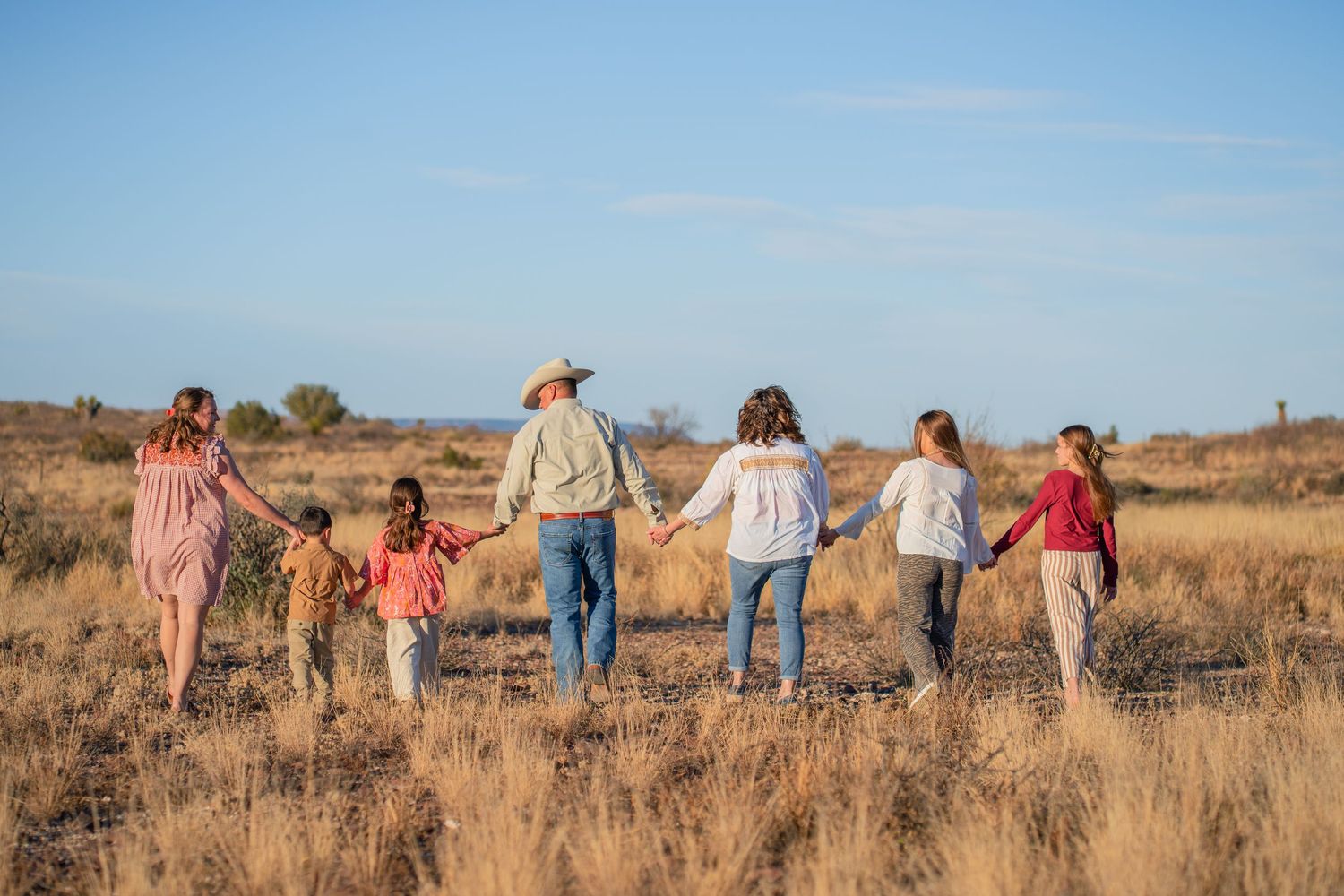 Family session in Sierra La Rena.