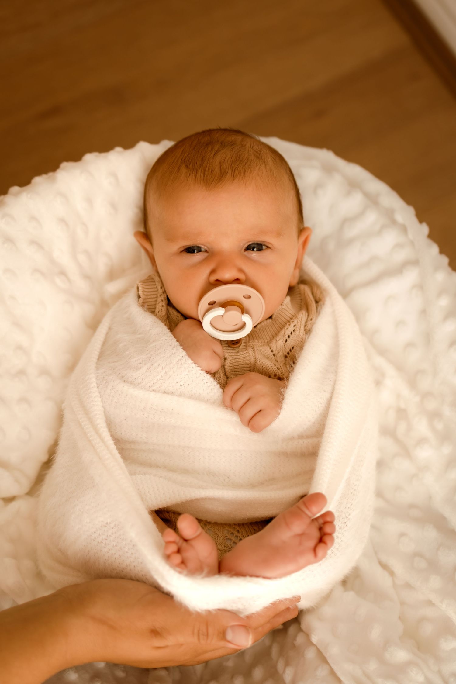 Cosy and warm newborn and milestone photography studio in Jervis Bay, capturing timeless, natural portraits of your growing family.