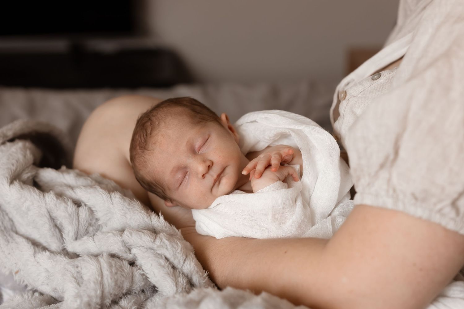 Cosy and warm newborn and milestone photography studio in Jervis Bay, capturing timeless, natural portraits of your growing family.