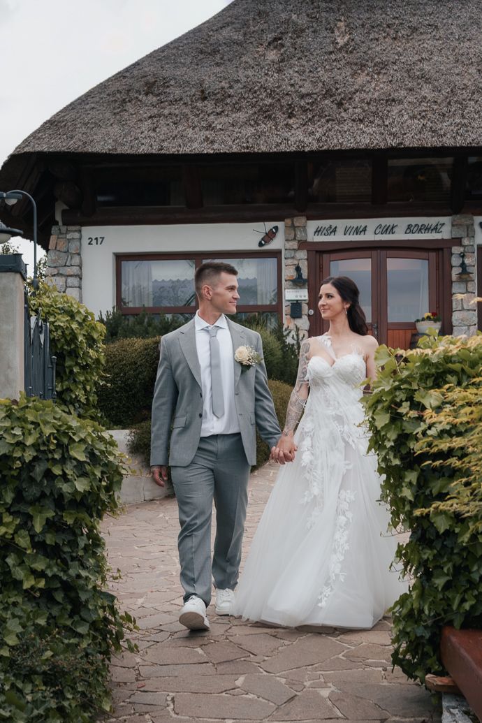 Poročna fotografija