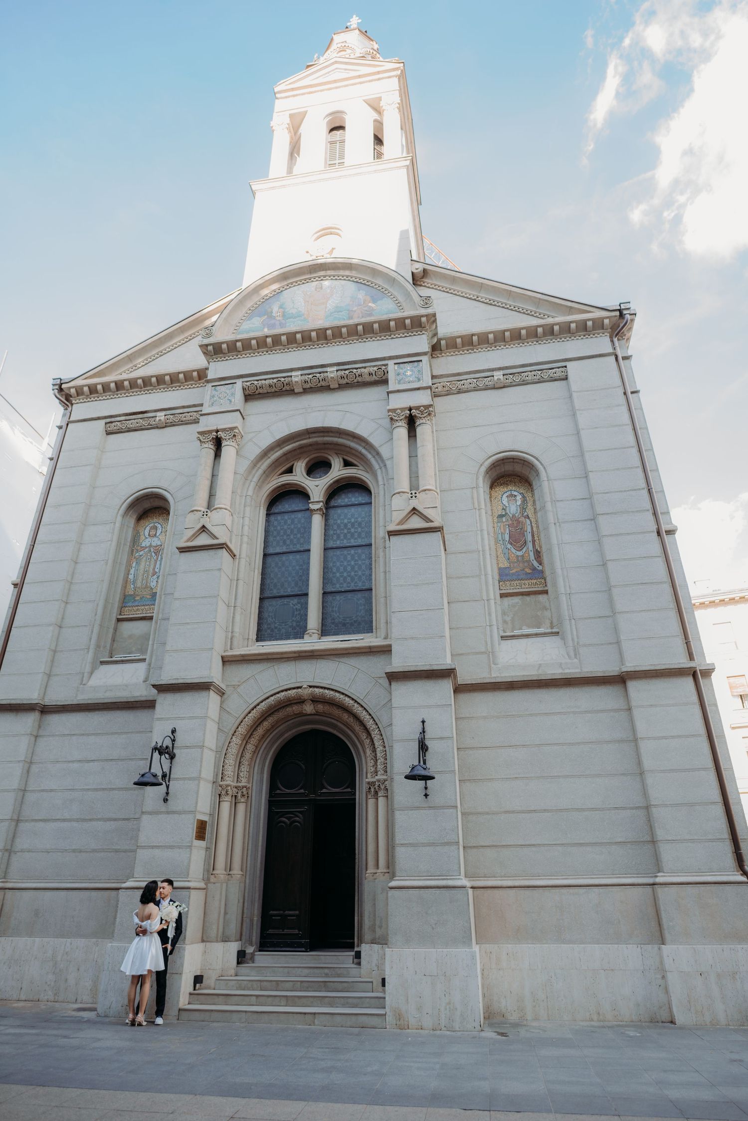 Modern editorial wedding imagery captured in Zagreb