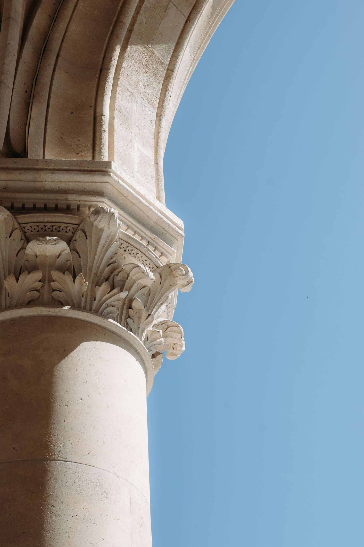 Emotional wedding storytelling captured in Vienna architecture