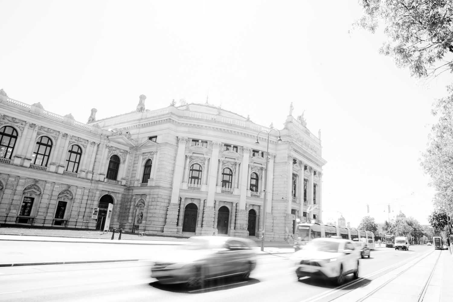 Timeless Vienna elopement with refined cinematic storytelling