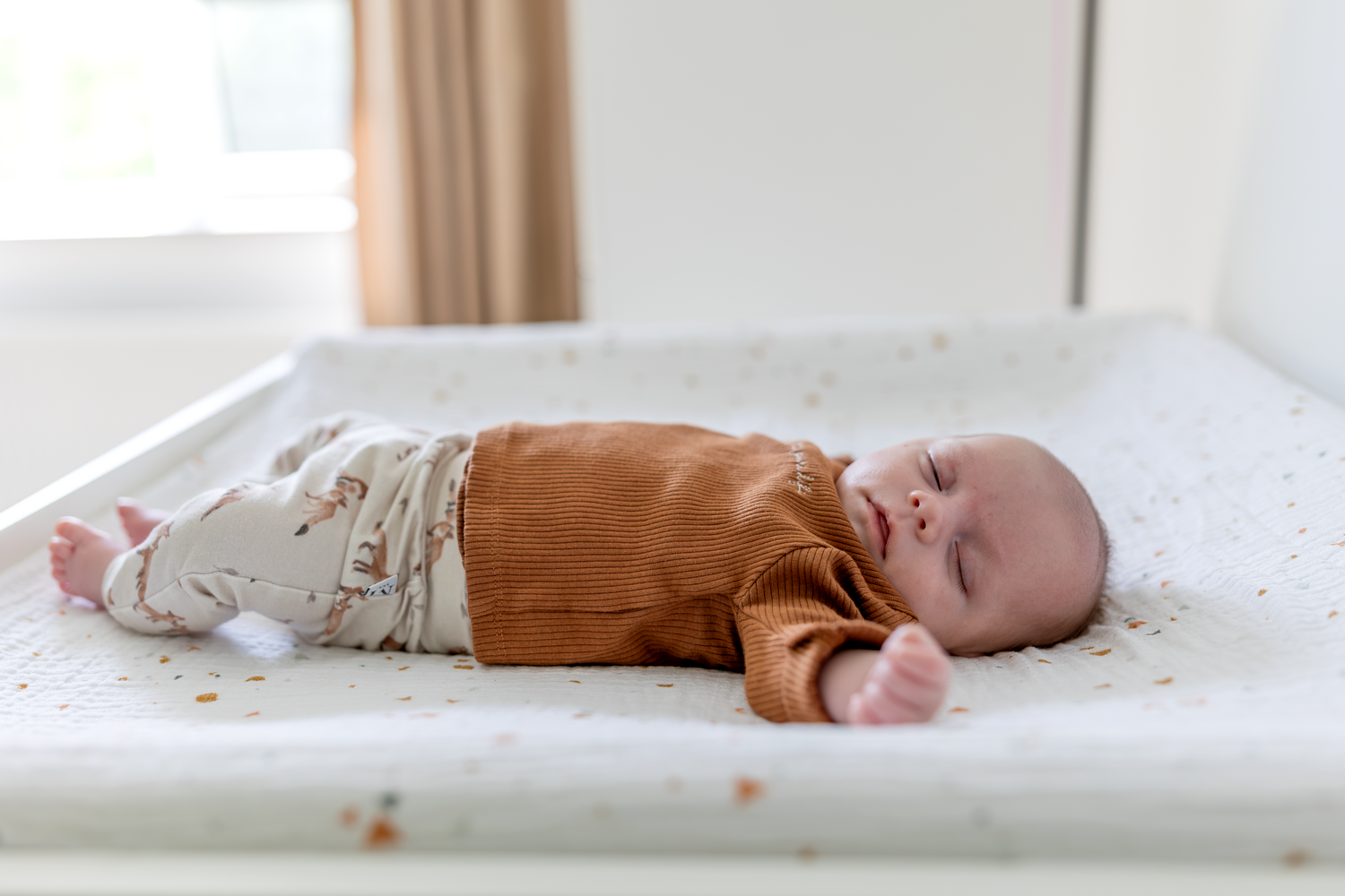 Baby foto's newbornfotografie newbornfotograaf Zwolle Heerenveen Meppel Kampen