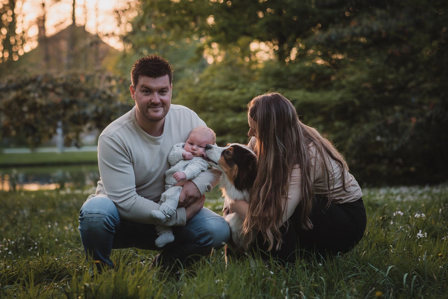 Baby fotoshoot Heerenveen, natuurlijke newborn fotografie zonder props