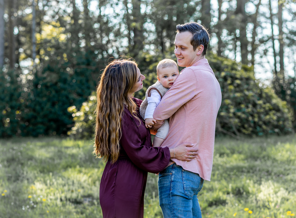 Gezinsfotografie in het park, spontaan en met echte emoties Overijssel