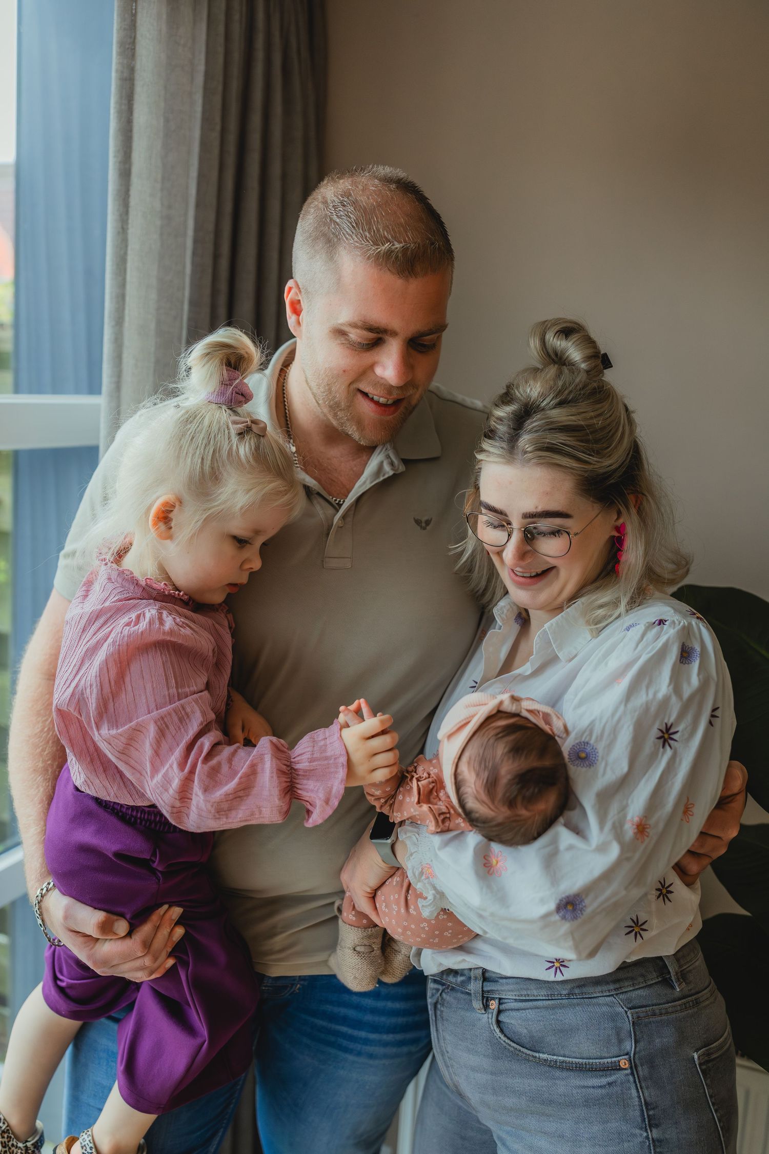Newborn en baby fotografie ongedwongen friesland overijssel nederland zwolle heerenveen
