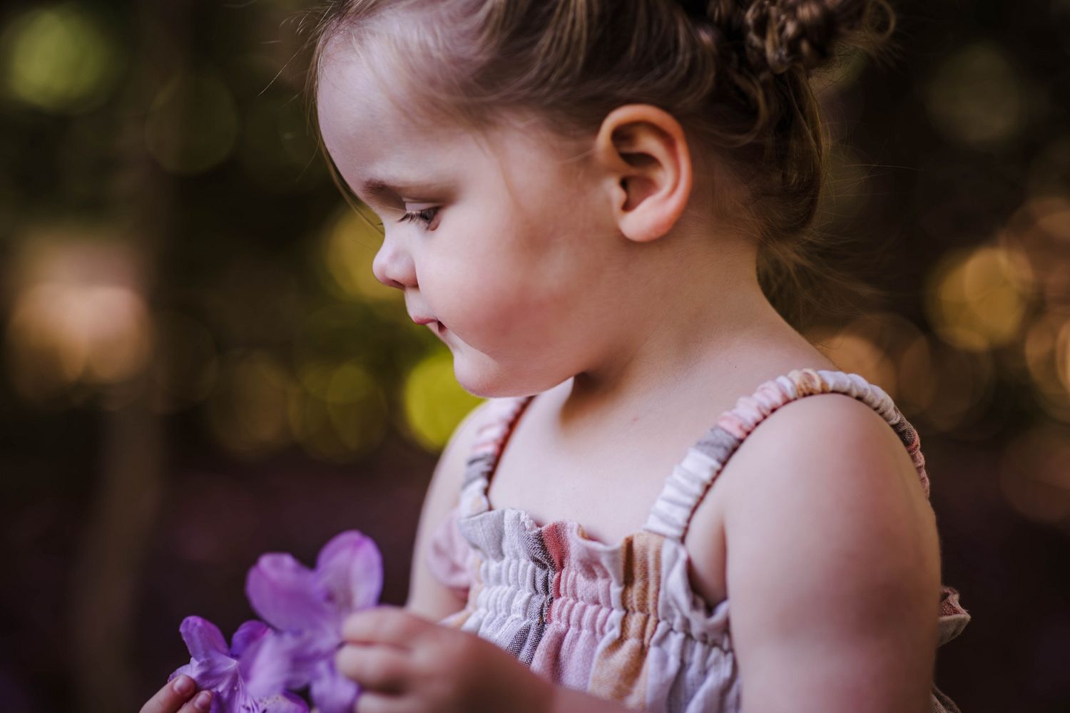 Portretshoot kind natuur buiten