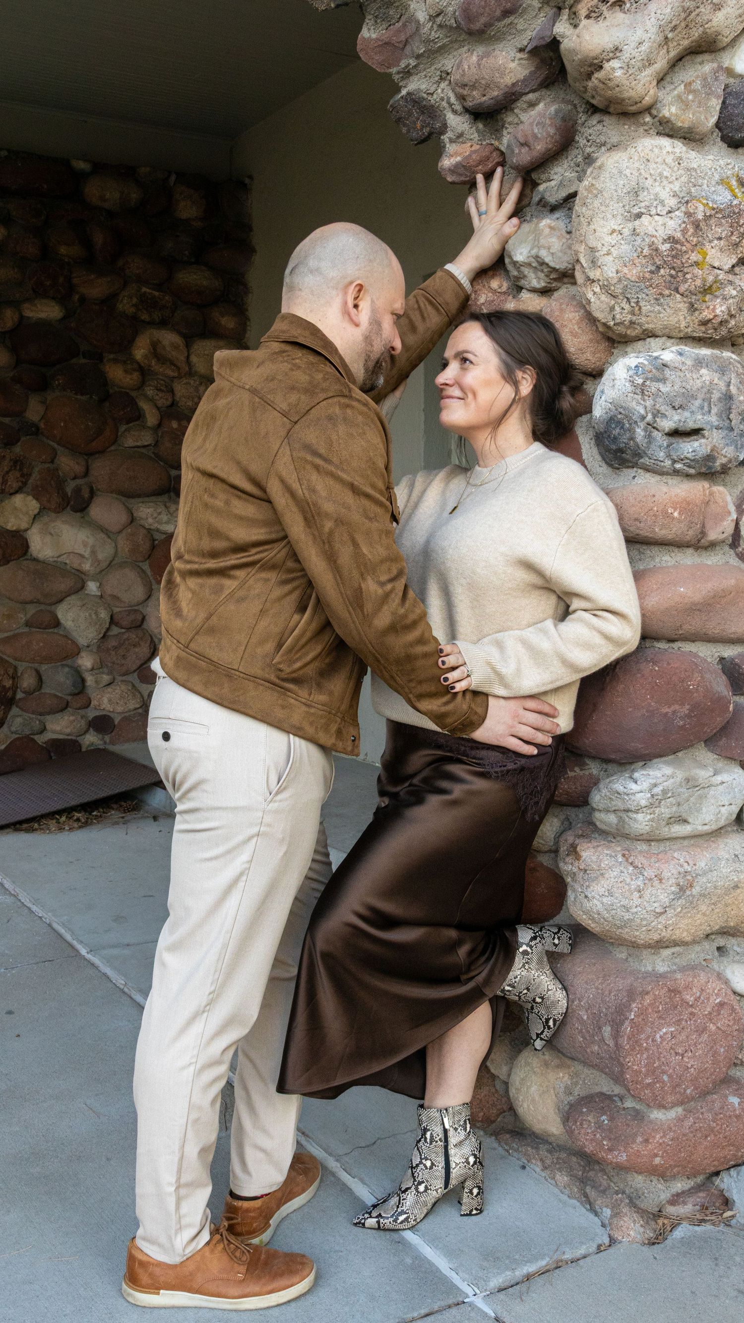 Colorado Couples Photo Session at Highlands Ranch Mansion | 9950 E Gateway Dr. | Highlands Ranch, CO 80126