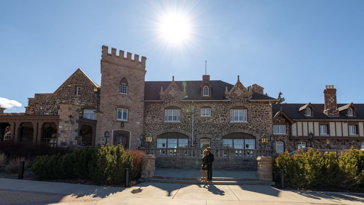 Colorado Engagement Photo Session at Highlands Ranch Mansion | 9950 E Gateway Dr. | Highlands Ranch, CO 80126