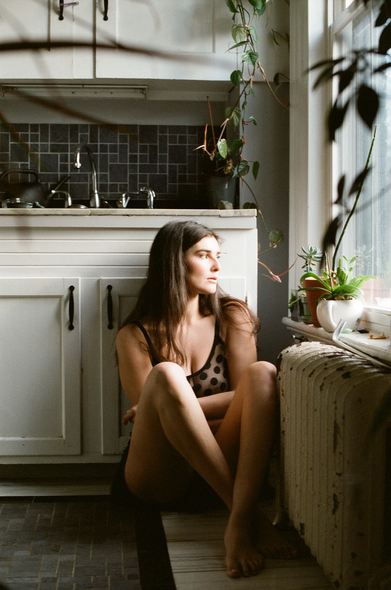 boudoir photographer, boudoir photography, empowerment boudoir photography, intimate portrait photography, boudoir photo session, tasteful b