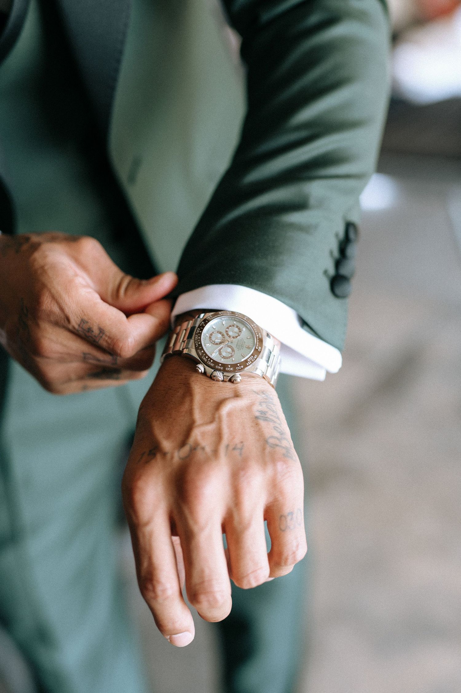 Digital wedding photography from a destination wedding in Siena, Tuscany, photographed with a refined and honest documentary approach.
