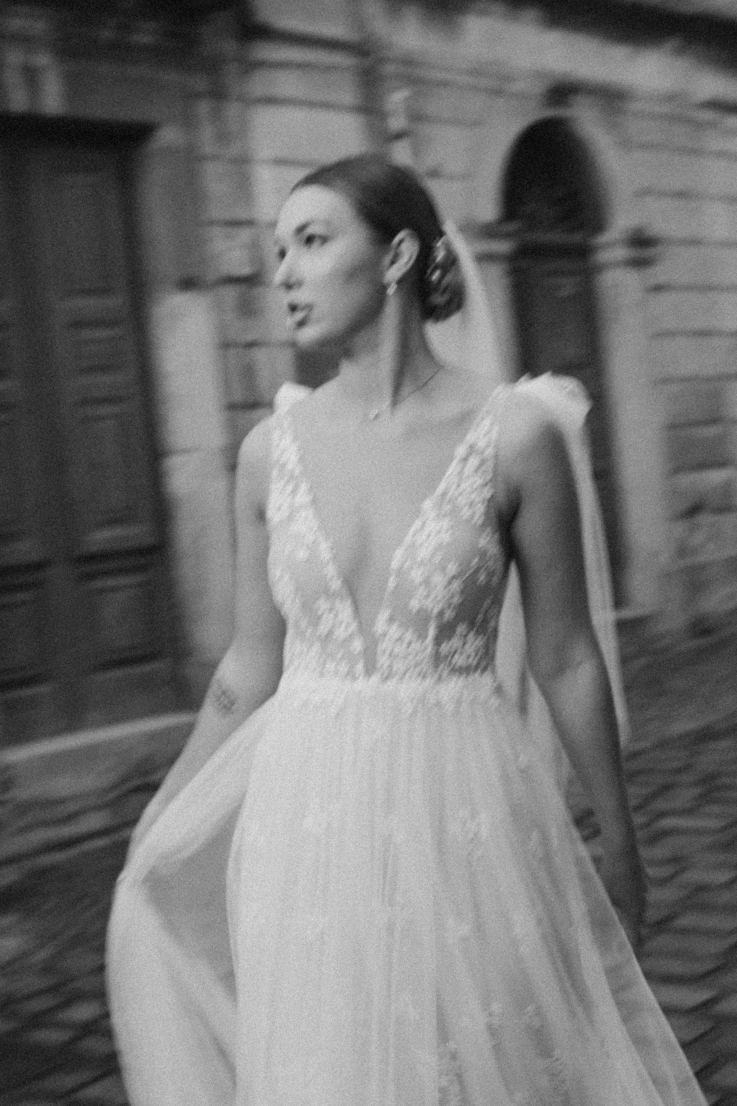 Wedding photography in Milazzo, Sicily, captured in digital with refined documentary storytelling.