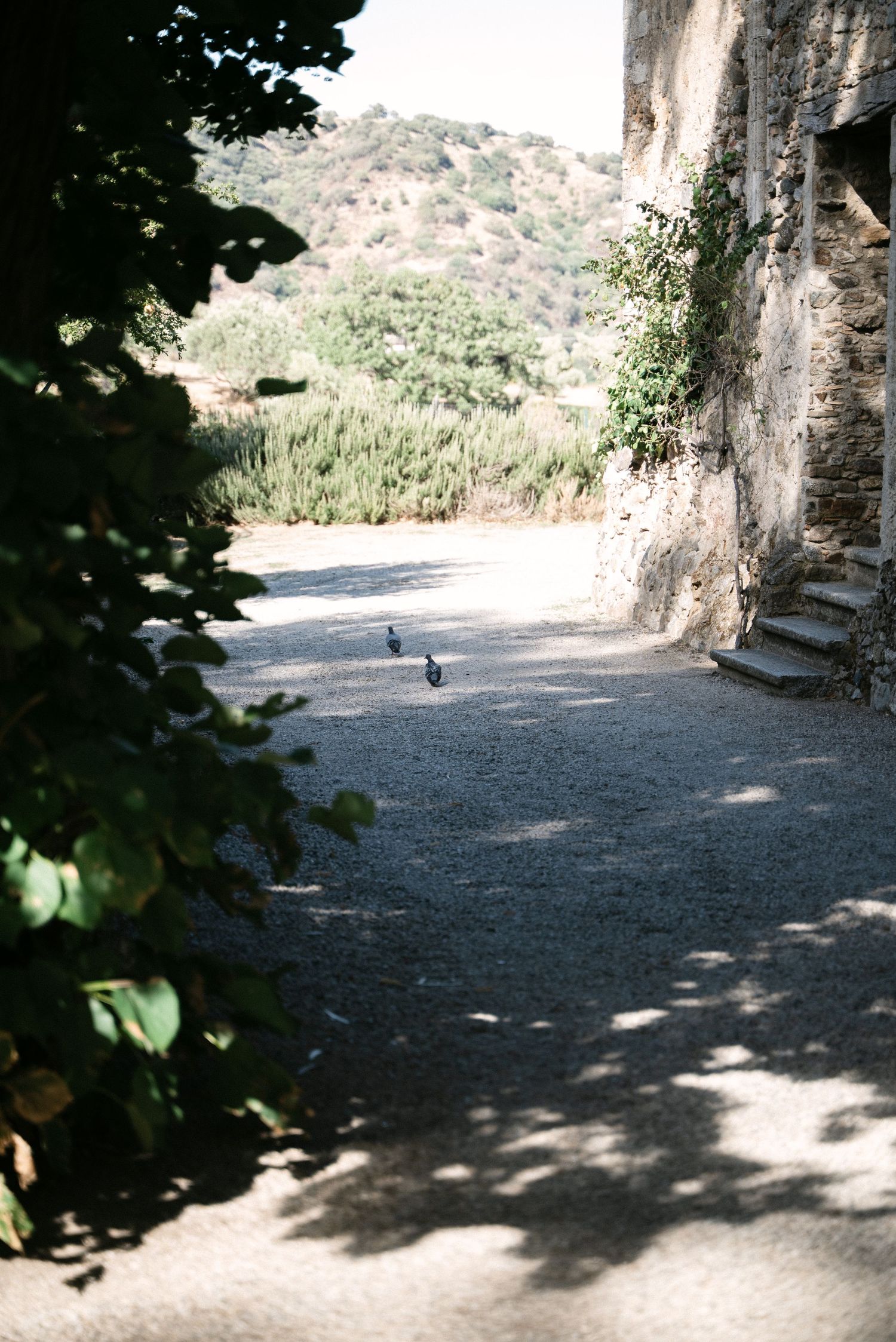 Quiet courtyard of Borgo del Convento before the wedding ceremony