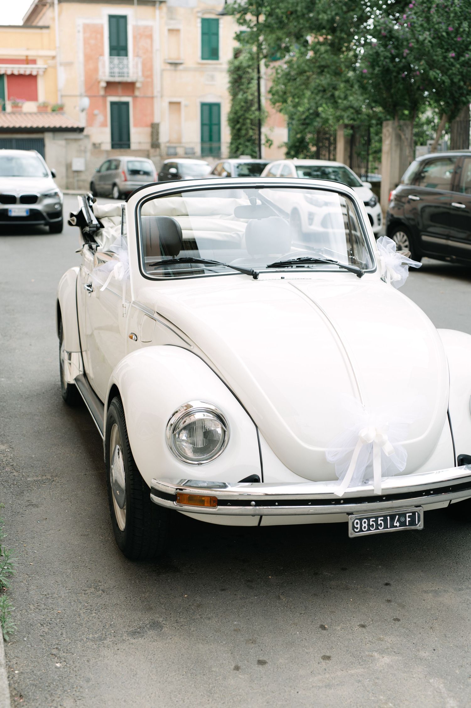 Vintage white Volkswagen wedding car in Tropea