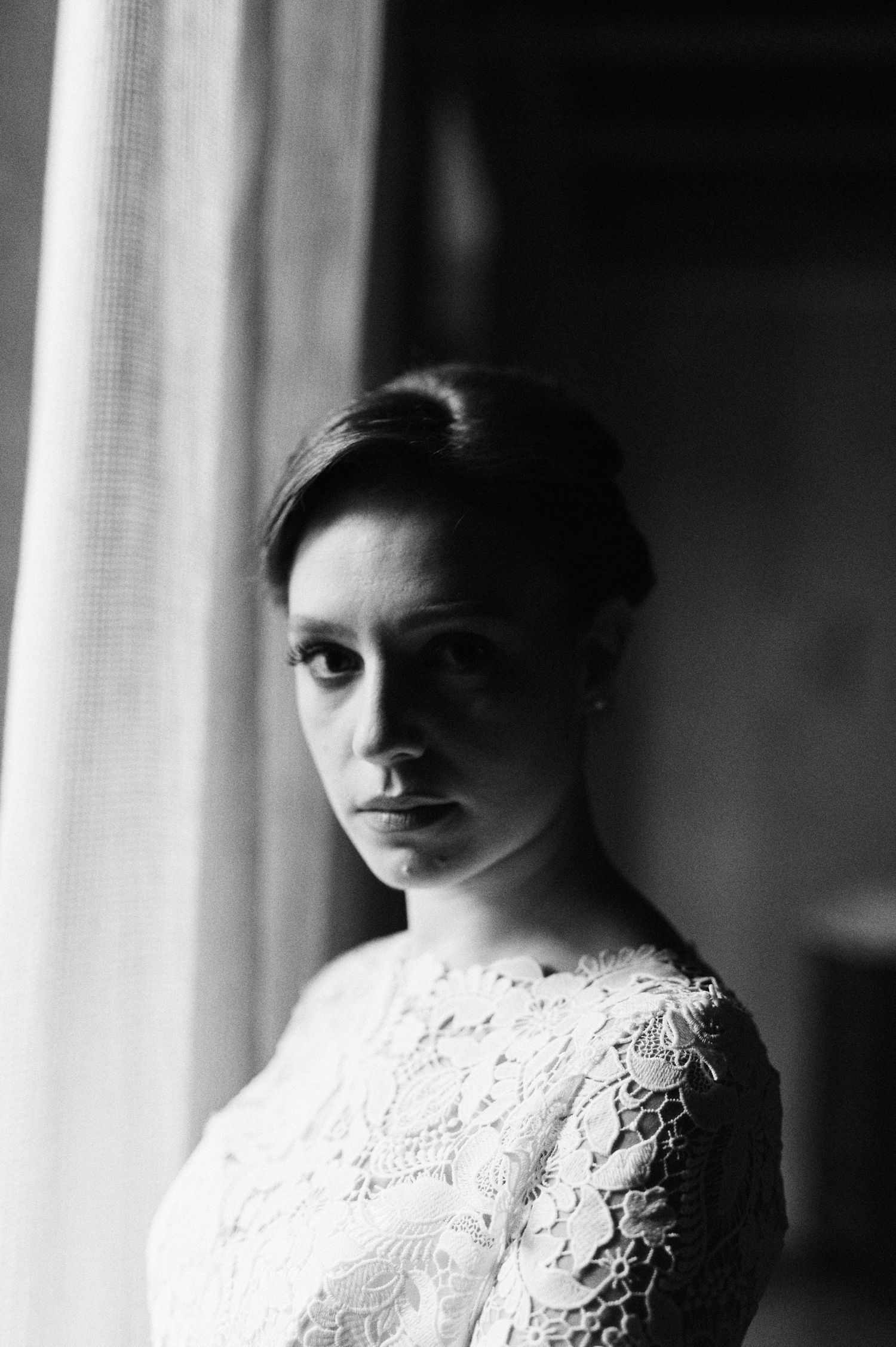 Black and white bridal portrait during a wedding in Gerace, Calabria