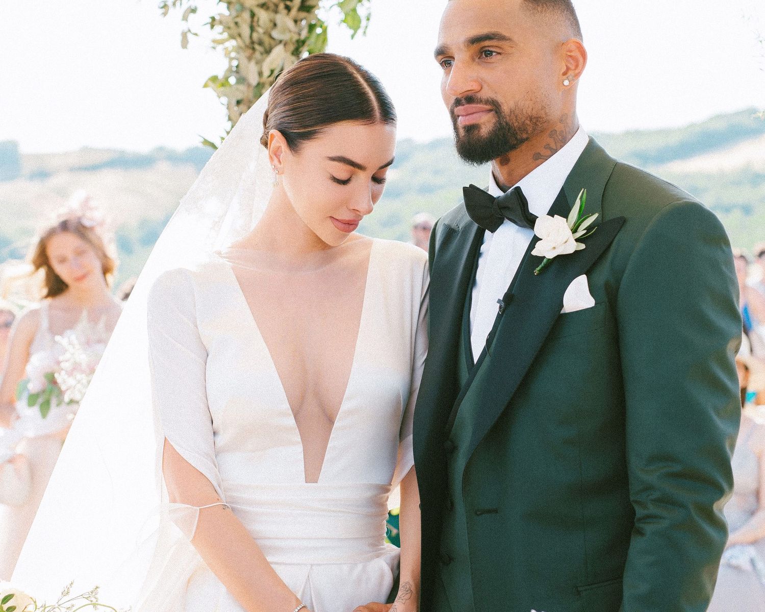 Digital wedding photography from a destination wedding in Siena, Tuscany, photographed with a refined and honest documentary approach.