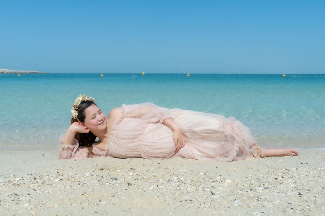 Beach Maternity Photography on the beach