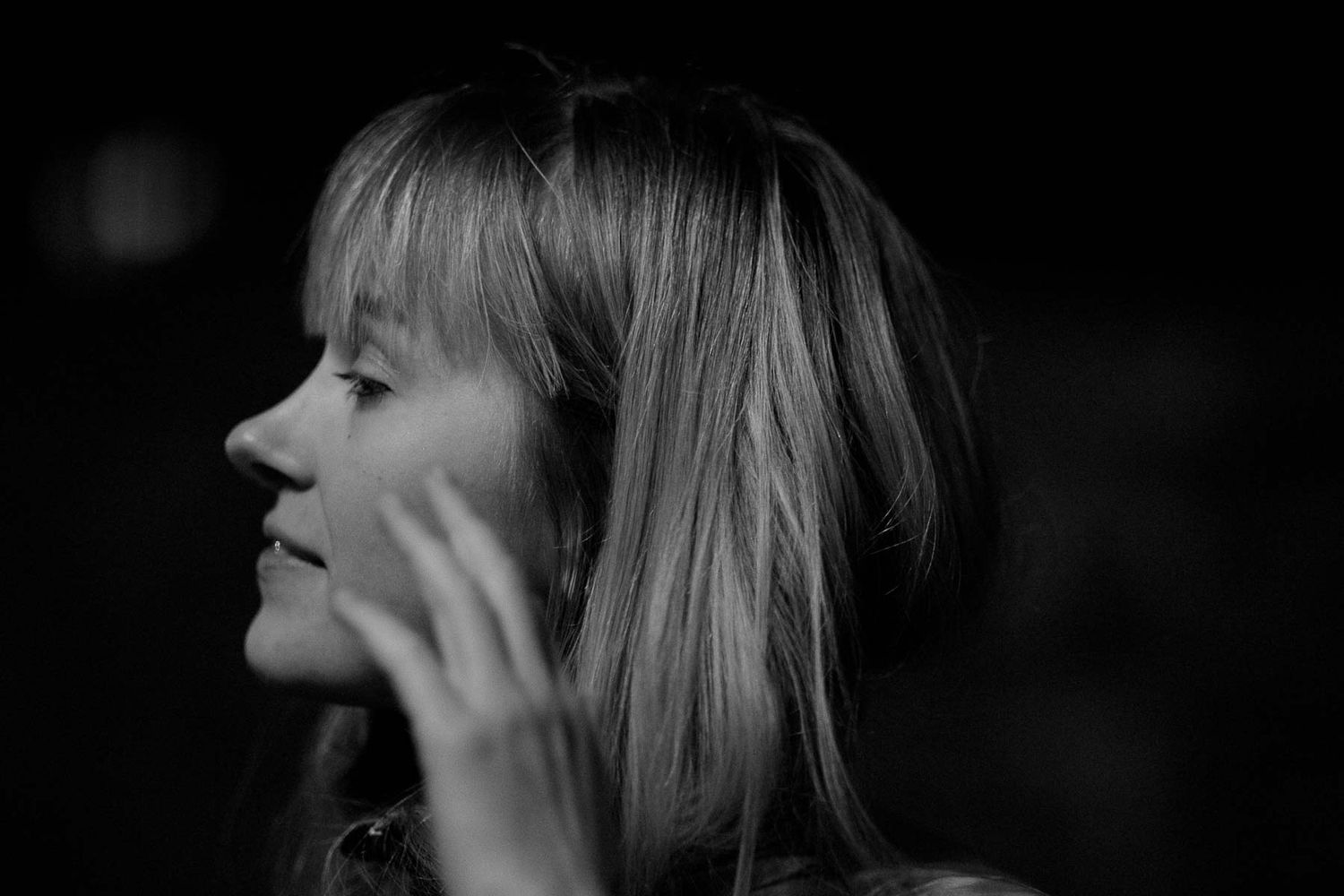 street photograph of close-up black and white female portrait by Gerard Su Photography.