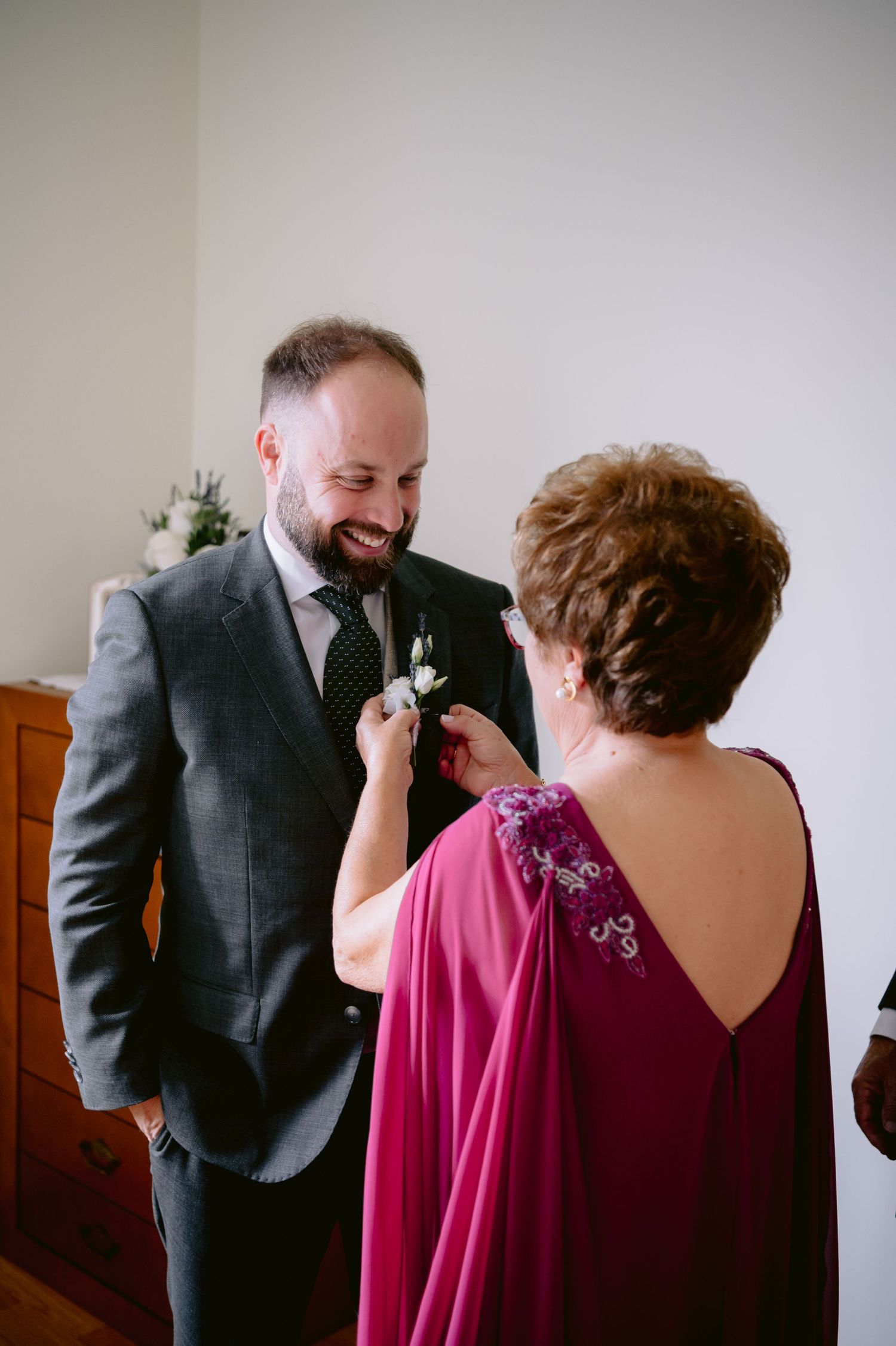 Fotografia de casamento e ensaios de noivos em [cidade], registrando emoções reais e momentos especiais para fotos que se tornam álbuns e im
