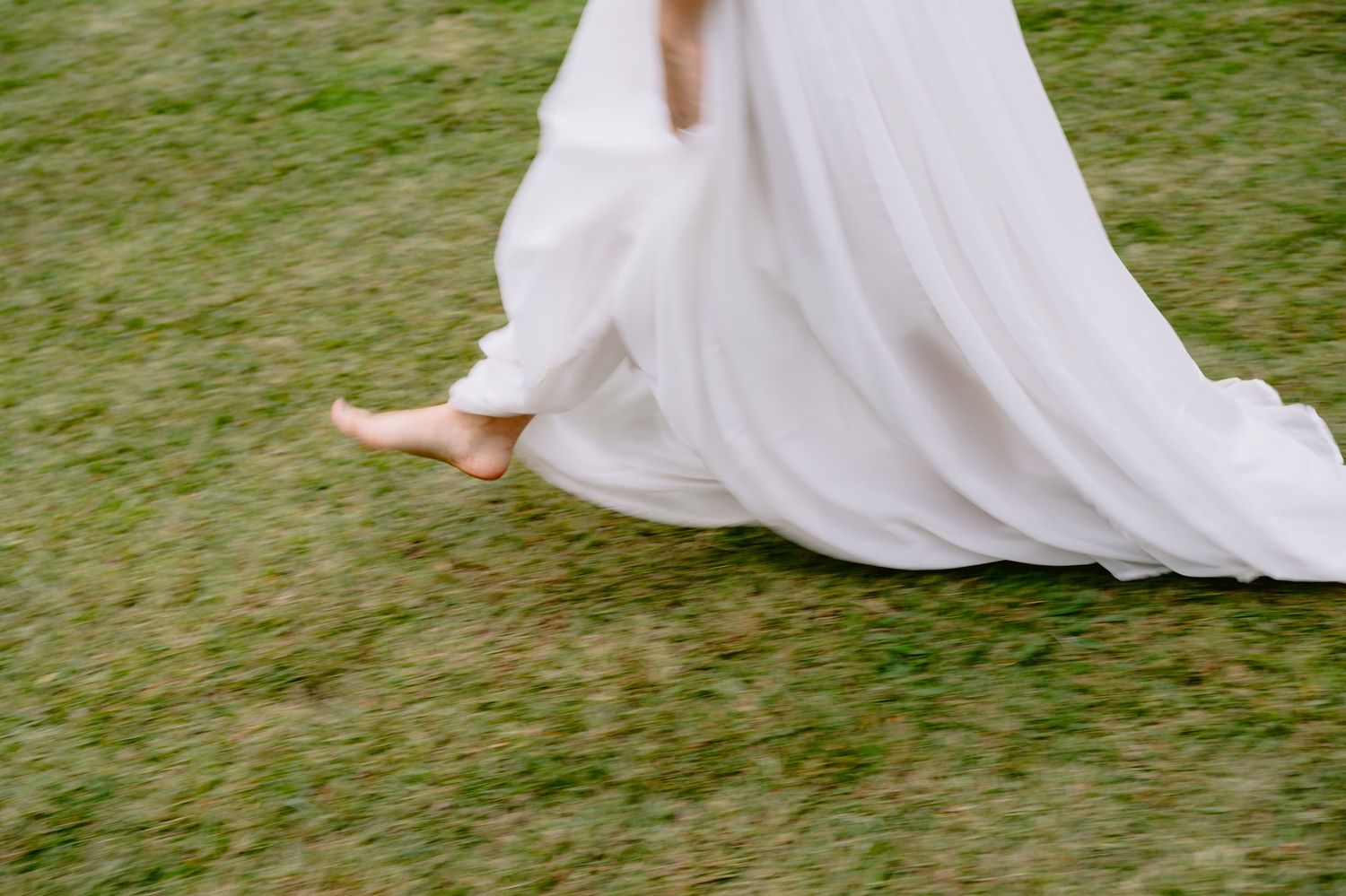 Fotógrafo de casamento em [cidade], especializado em registrar momentos únicos com fotos que se transformam em álbuns e impressos de alta qu