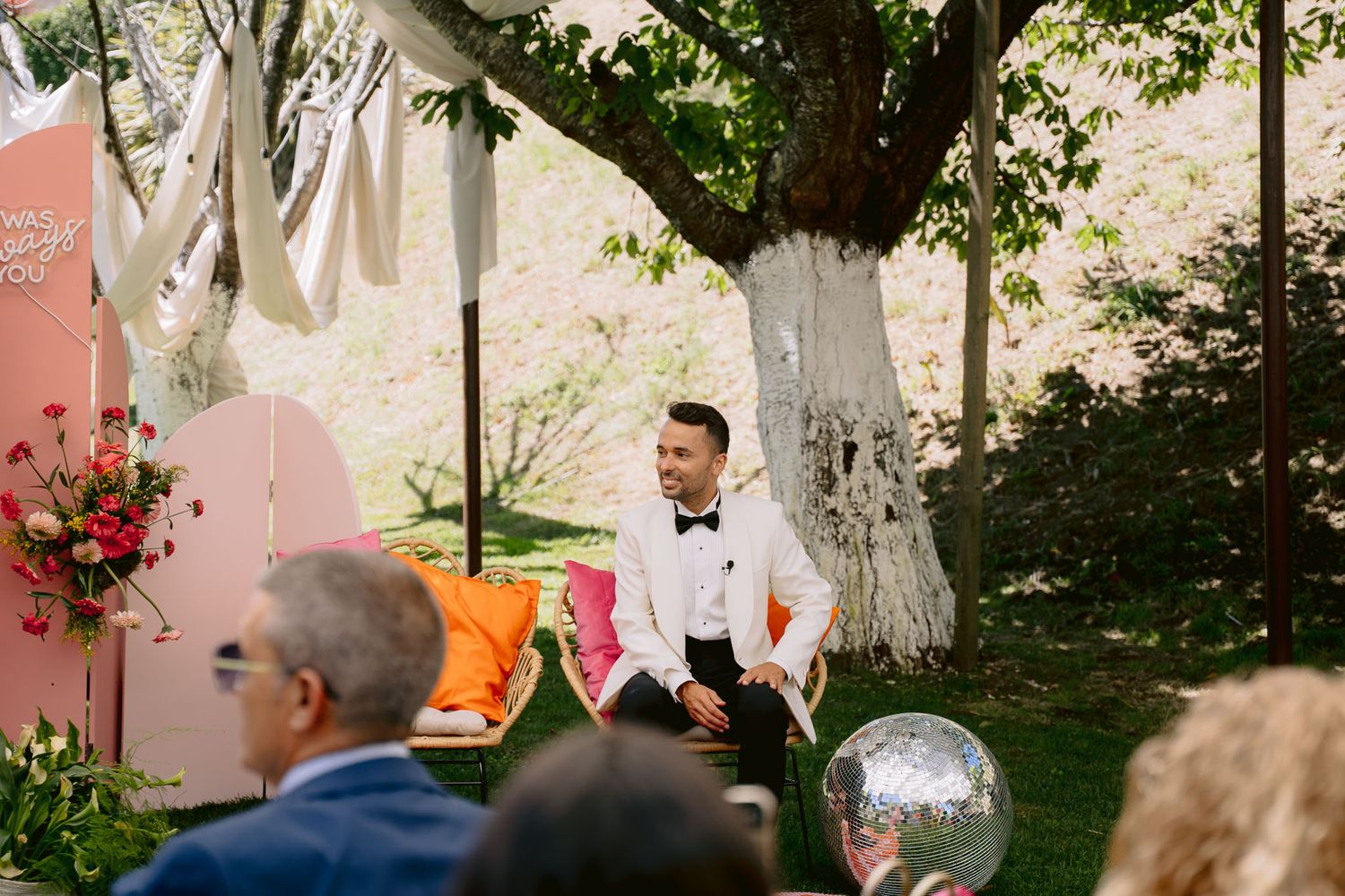 Cobertura de casamento em Portugal, capturando momentos espontâneos para lembranças eternas.