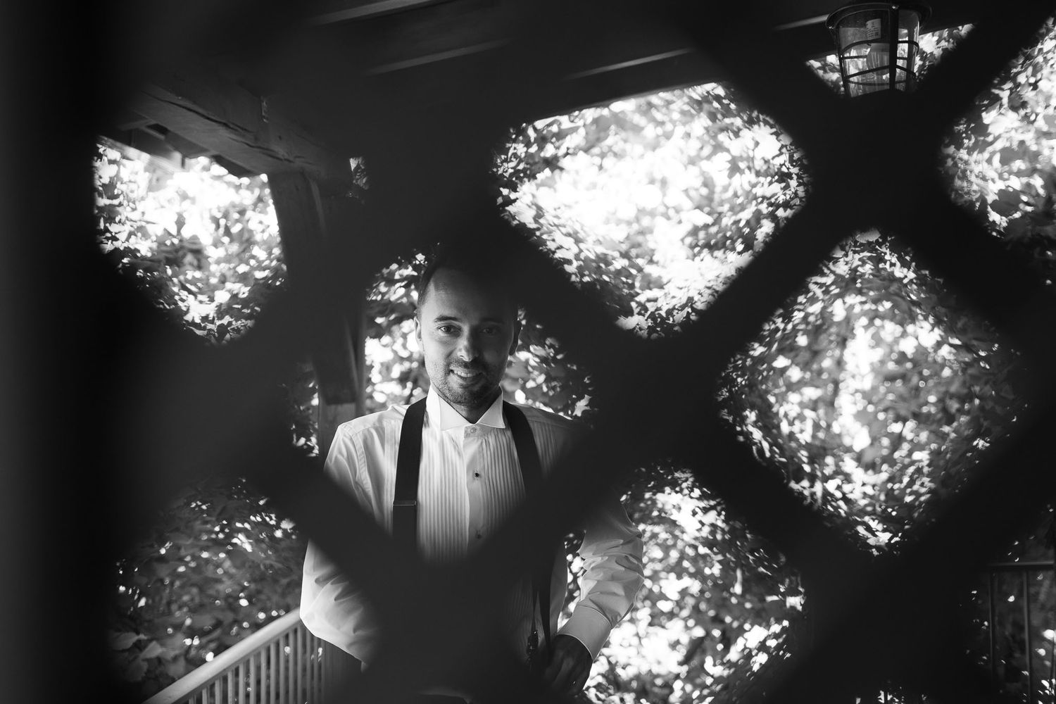 Fotografia de casamento criativa, com fotos de ensaio e cerimônia para álbuns e impressos.