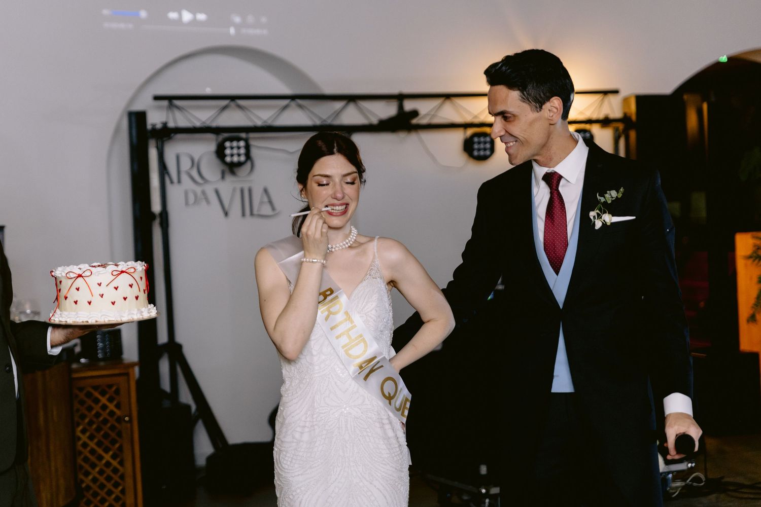 Transforme seu grande dia em memórias eternas com fotos de casamento profissionais, perfeitas para álbuns, ensaios de noivos, impressos e qu