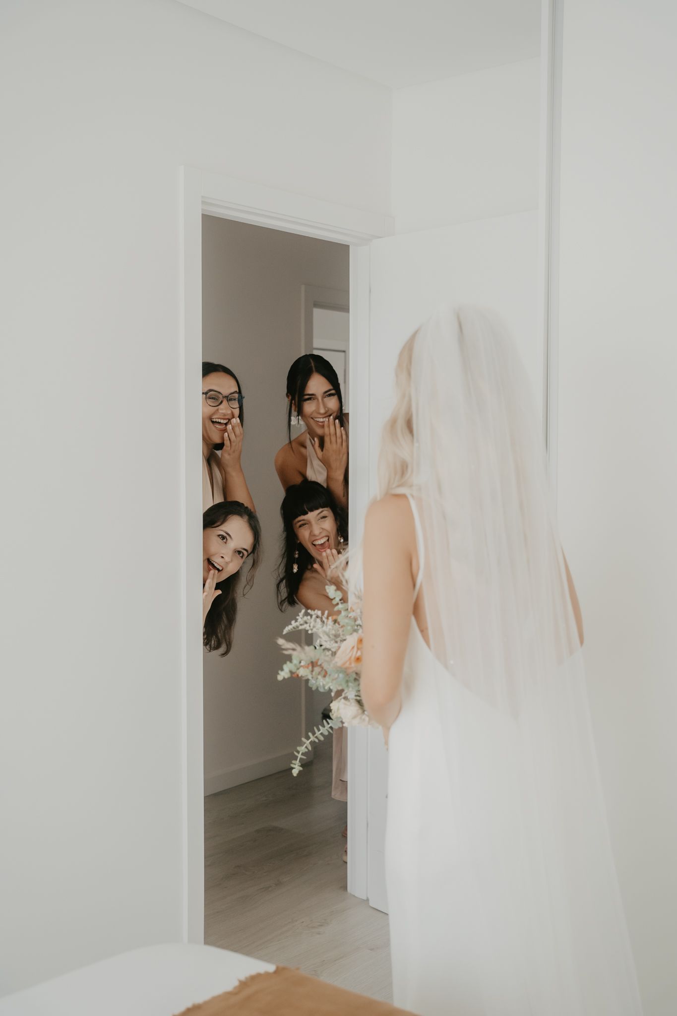 Seu casamento contado em fotos, ideais para álbuns, quadros e recordações especiais
