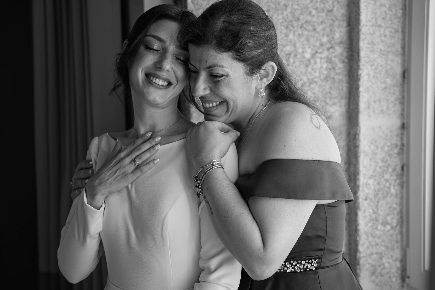 Cobertura completa de casamento em Portugal, fotos emocionantes para recordações eternas.