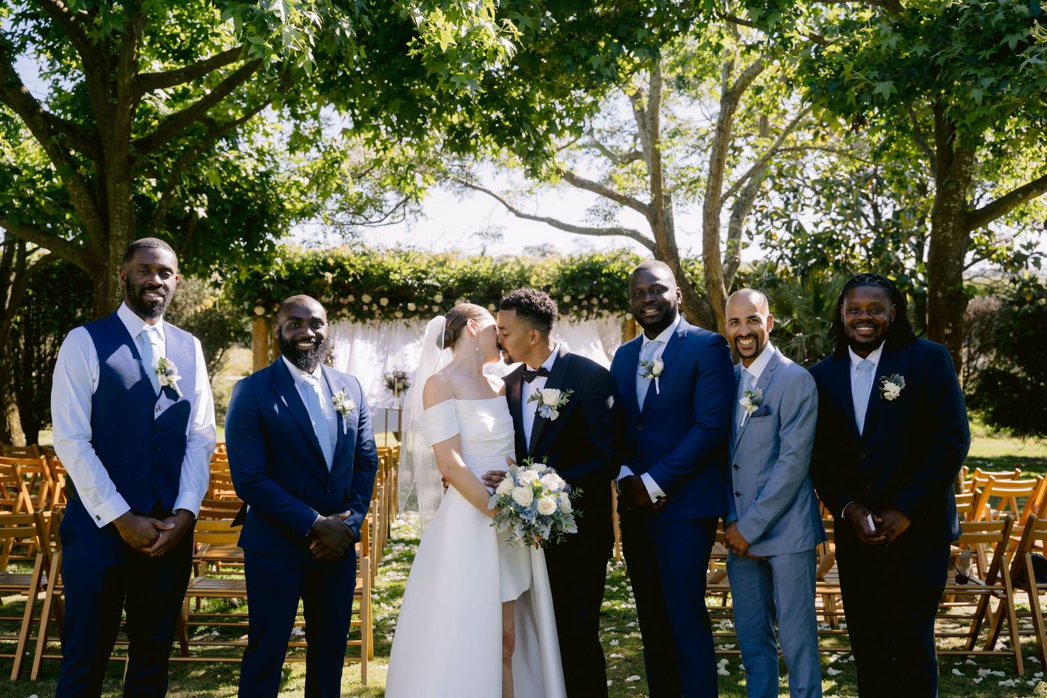 Seu casamento contado em fotos, ideais para álbuns, quadros e recordações especiais