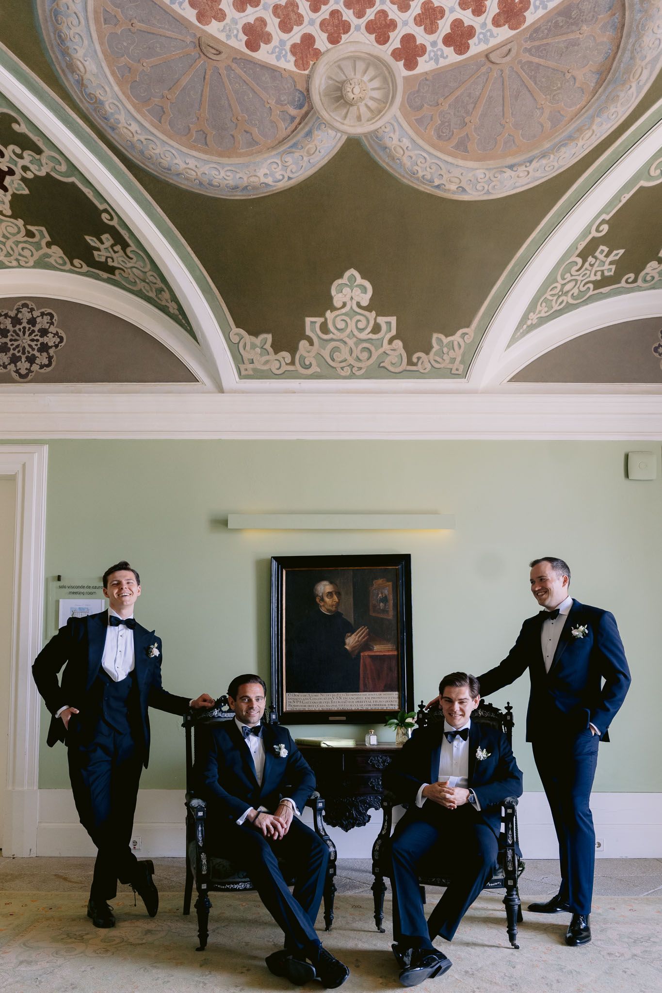 Casamento ao ar livre com foco na noiva, criando imagens lindas para lembranças eternas.