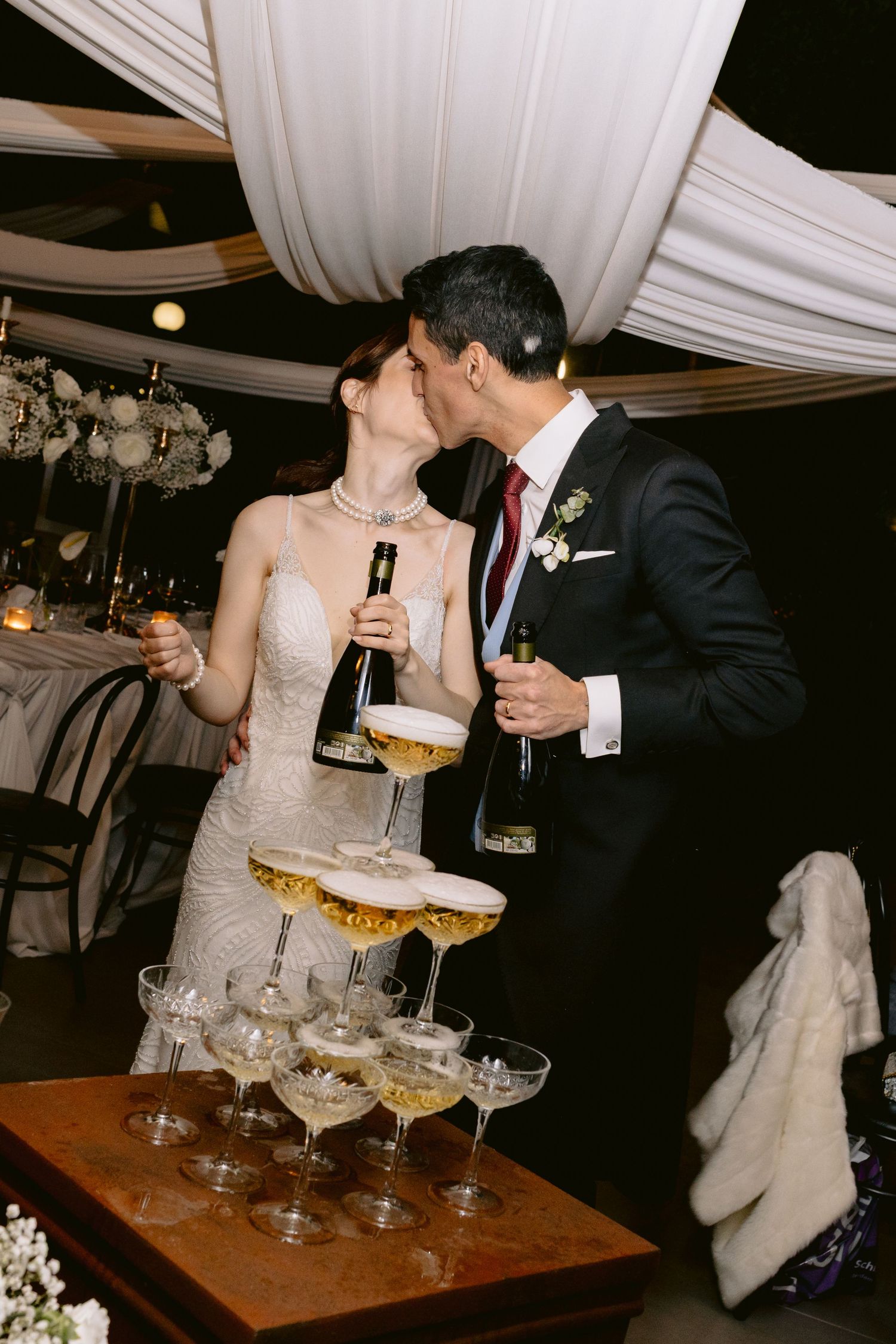 Transforme seu grande dia em memórias eternas com fotos de casamento profissionais, perfeitas para álbuns, ensaios de noivos, impressos e qu
