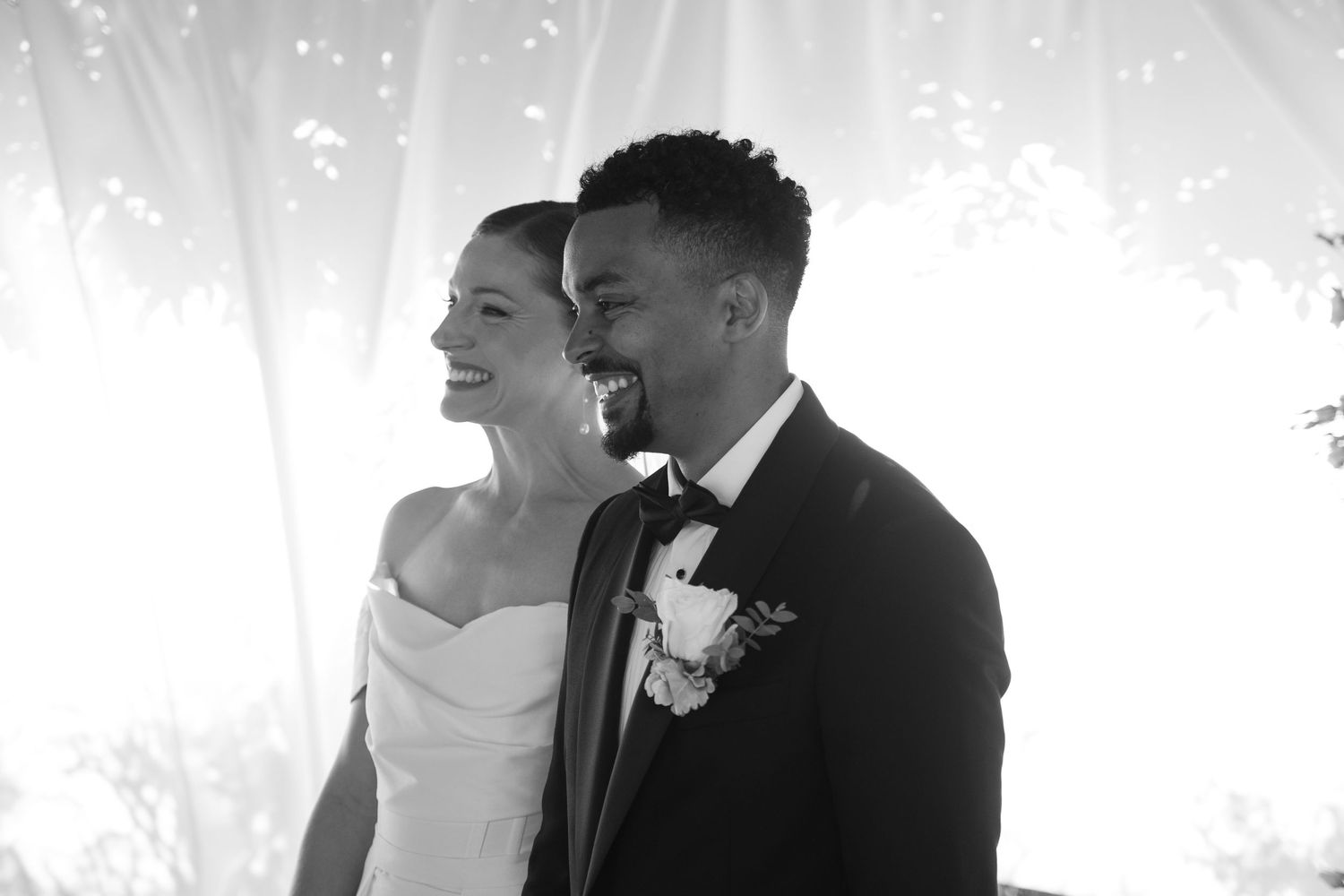 Seu casamento contado em fotos, ideais para álbuns, quadros e recordações especiais