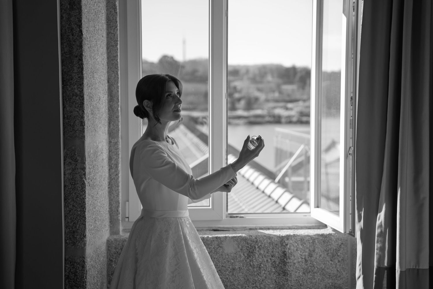 Cobertura completa de casamento em Portugal, fotos emocionantes para recordações eternas.