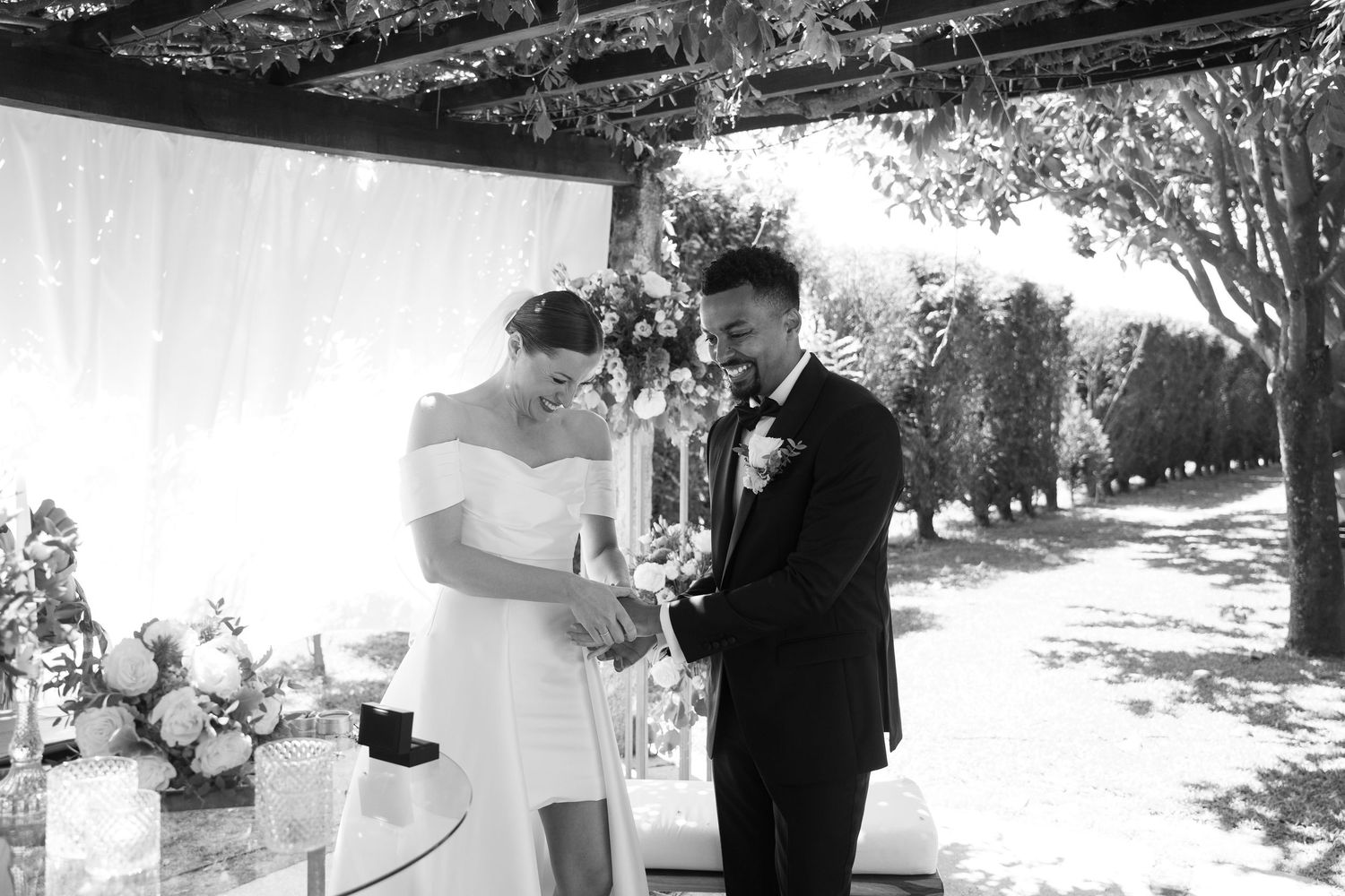 Seu casamento contado em fotos, ideais para álbuns, quadros e recordações especiais