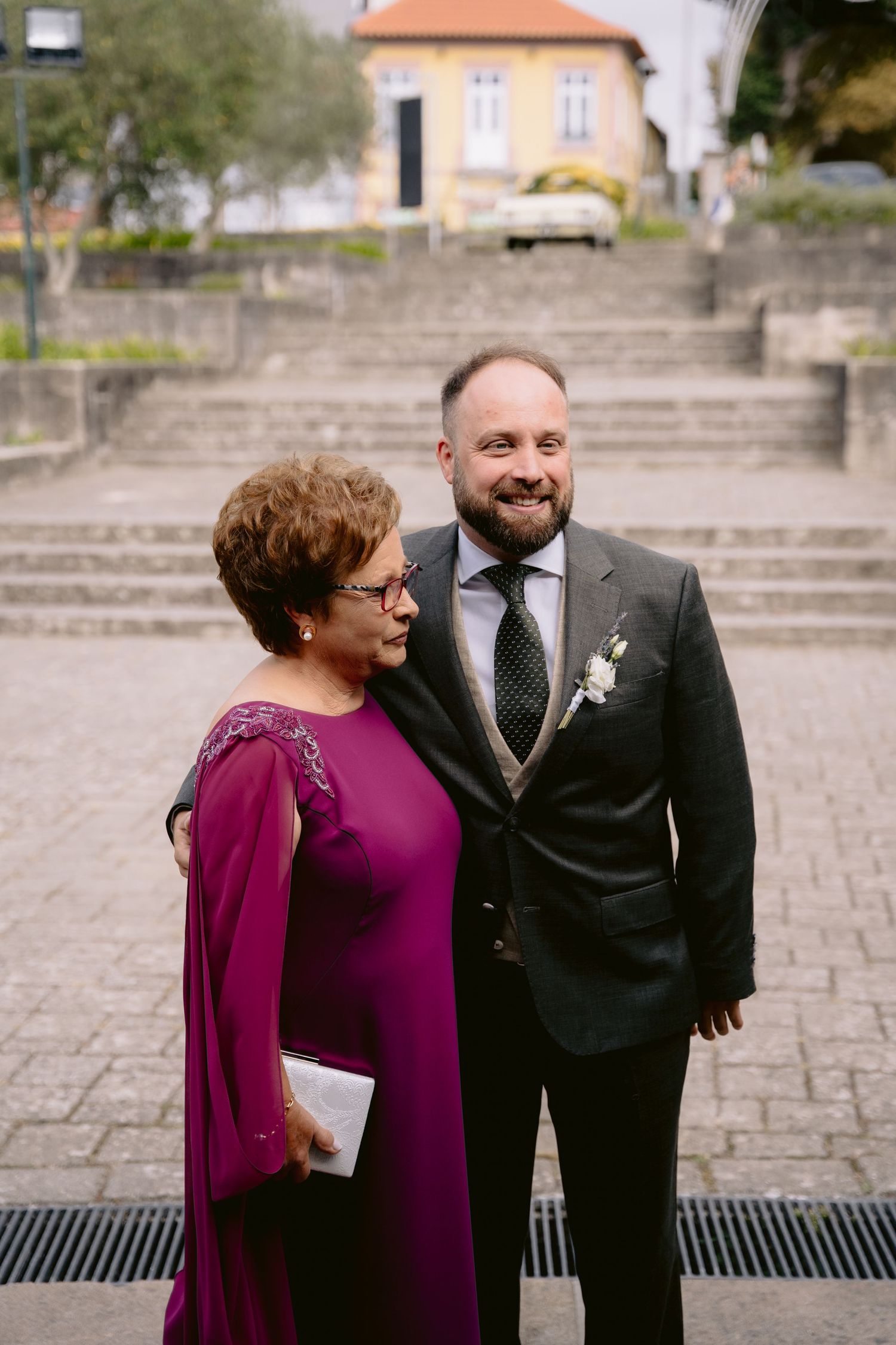 Transforme seu casamento em uma coleção de memórias inesquecíveis com fotos profissionais que ficam lindas em álbuns, impressos e lembranças