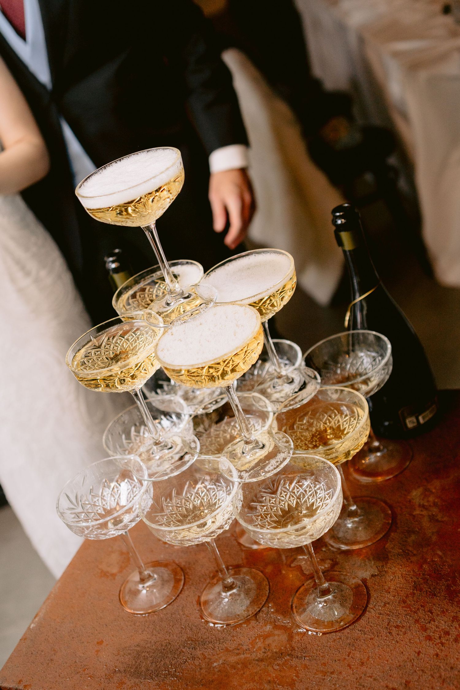 Transforme seu grande dia em memórias eternas com fotos de casamento profissionais, perfeitas para álbuns, ensaios de noivos, impressos e qu
