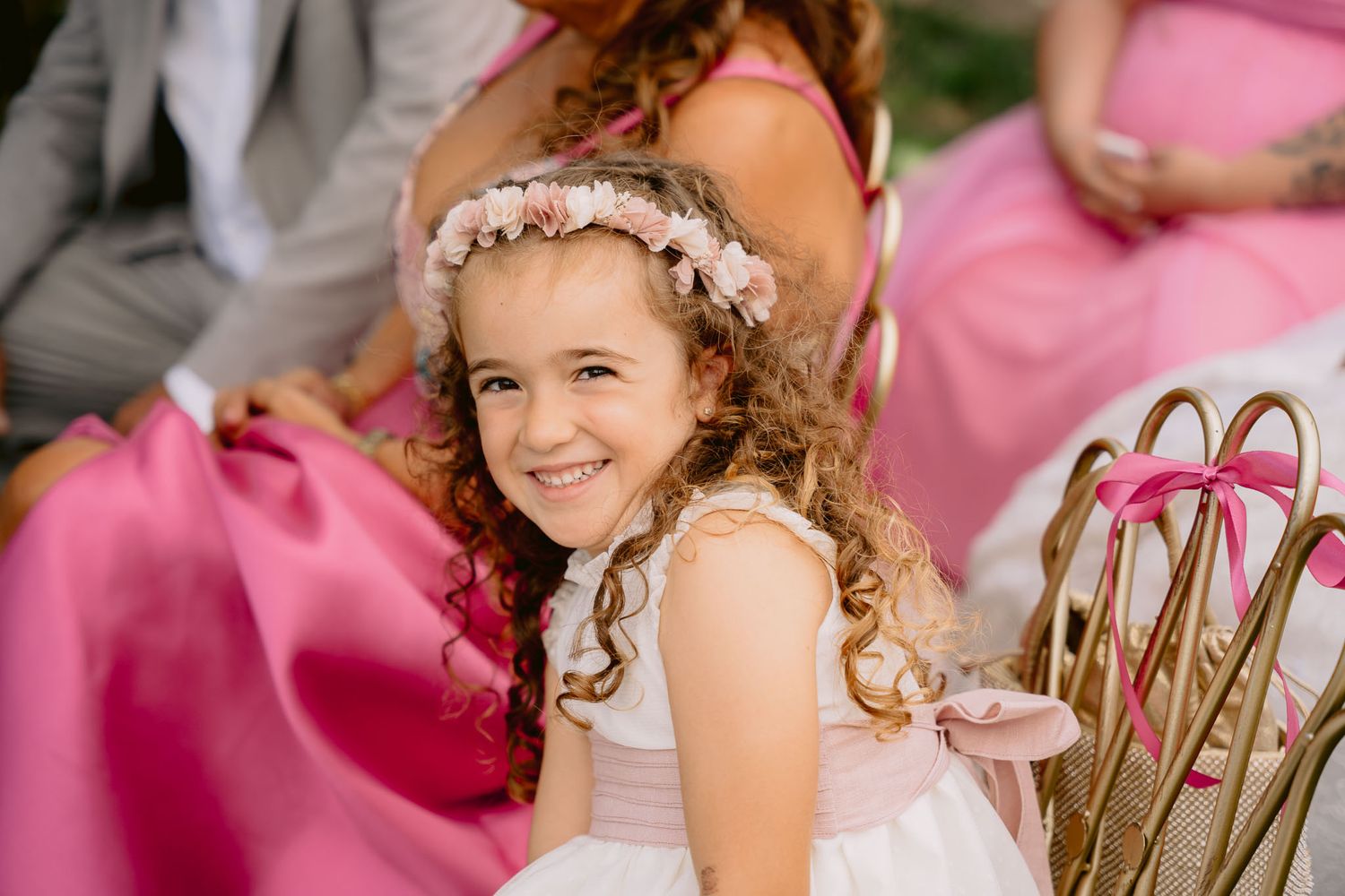 Fotógrafo de casamento registrando emoções reais, fotos perfeitas para álbuns e quadros.