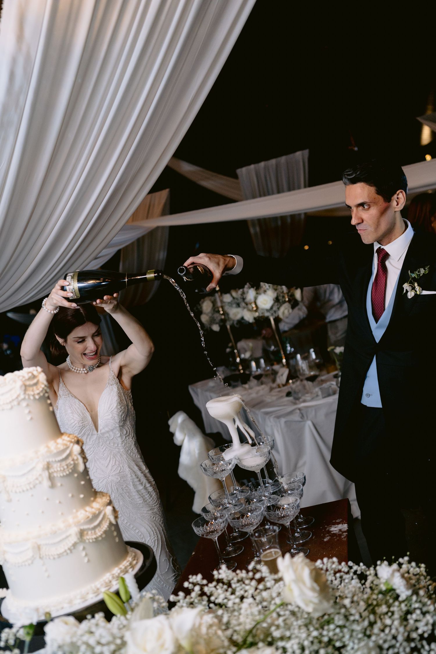 Transforme seu grande dia em memórias eternas com fotos de casamento profissionais, perfeitas para álbuns, ensaios de noivos, impressos e qu