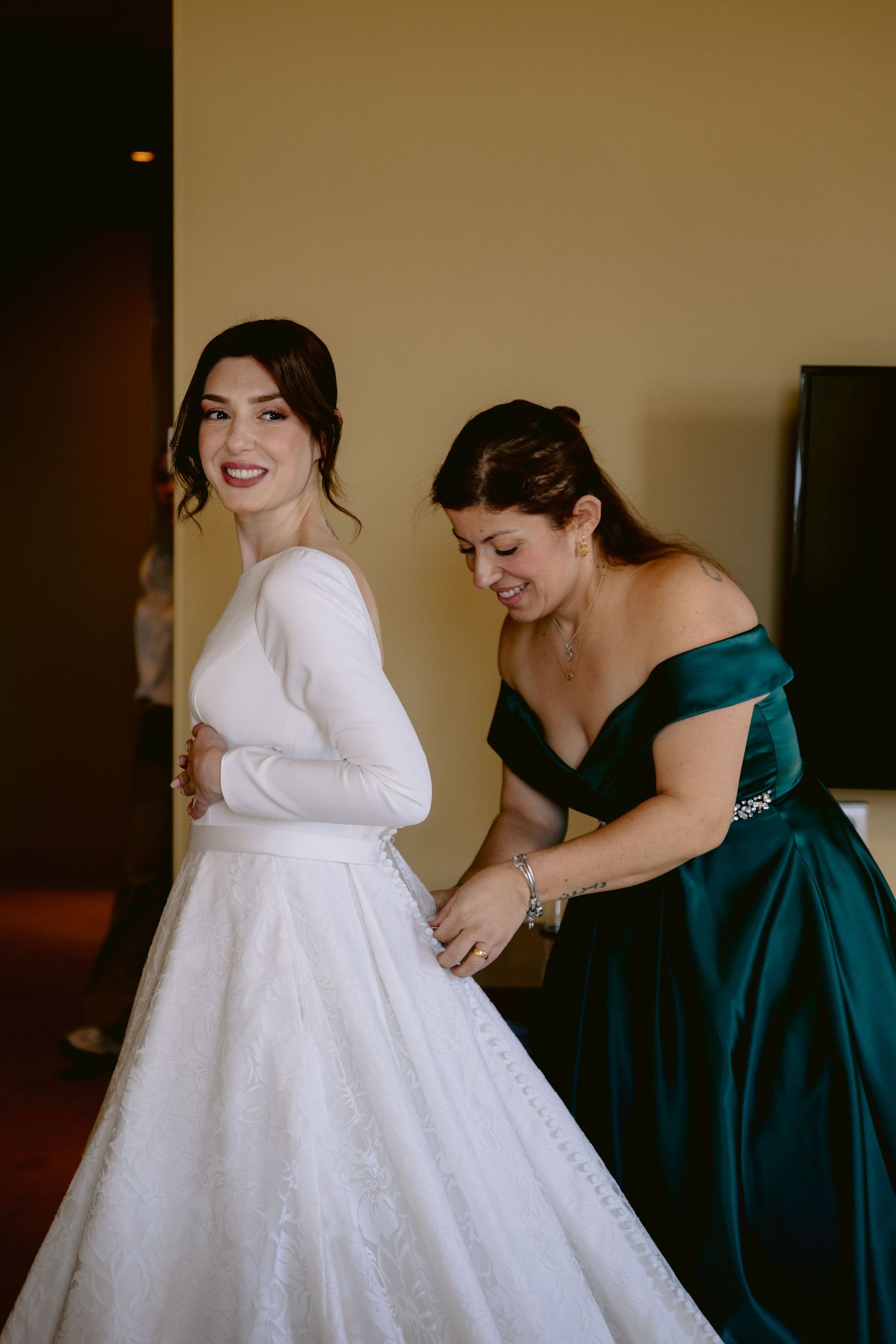 Cobertura completa de casamento em Portugal, fotos emocionantes para recordações eternas.